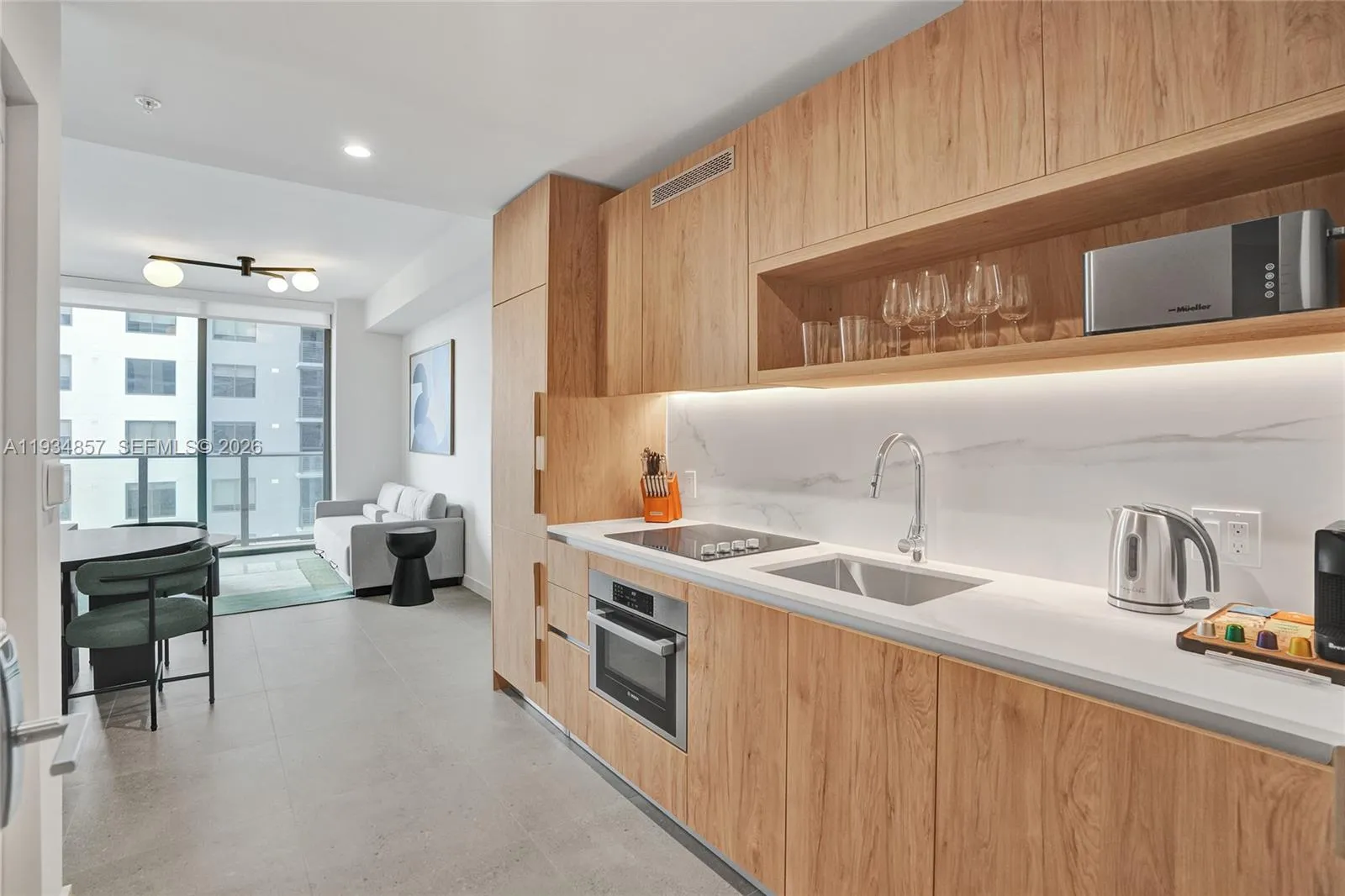 11 Ne 6th 2013, Miami, Florida 33132, Miami, Florida 33132, 1 Bedroom Bedrooms, ,1 BathroomBathrooms,Residential,For Sale,11 Ne 6th 2013, Miami, Florida 33132,A11934857