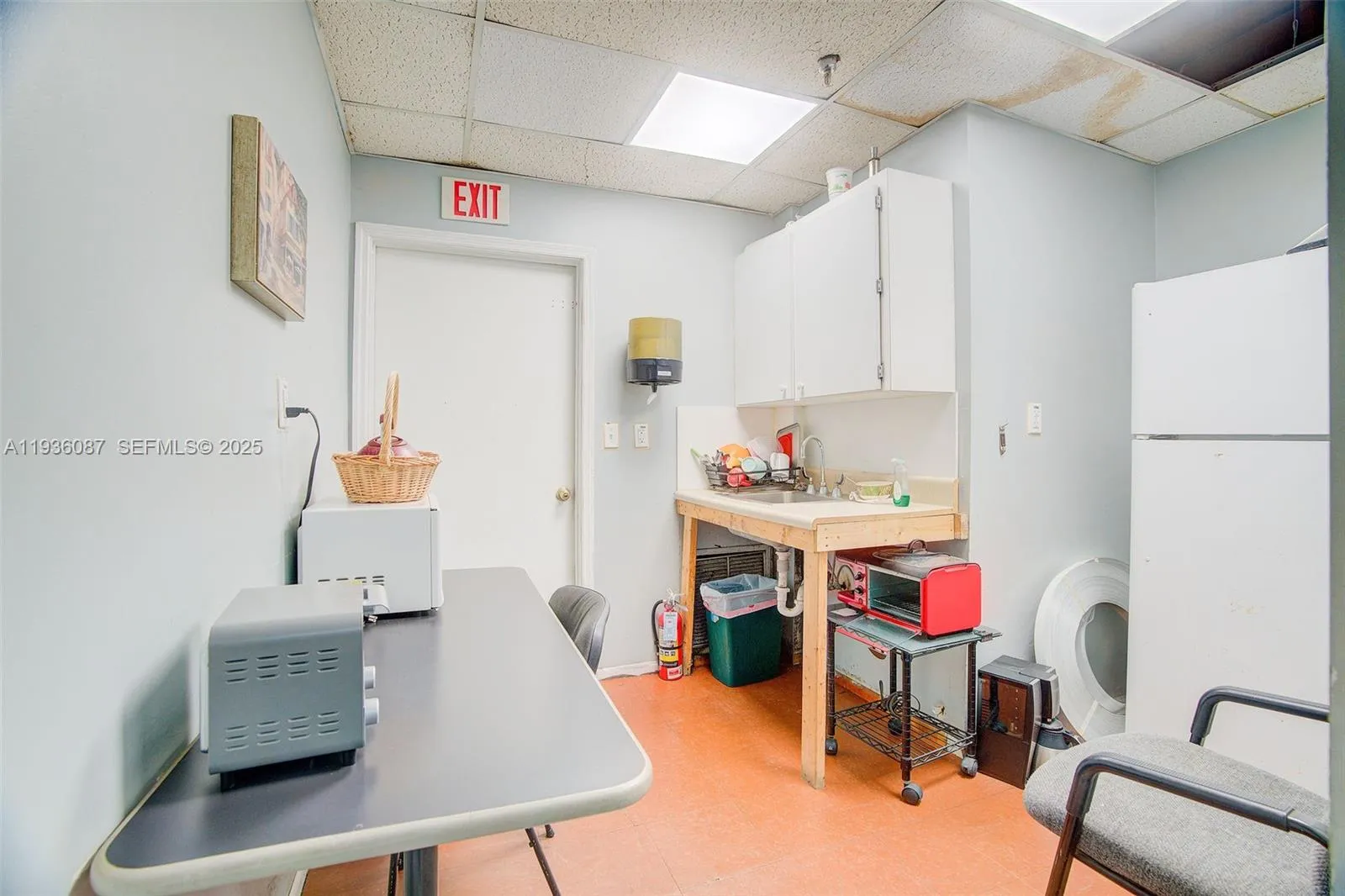 6860 Nw 75th St, Medley, Florida 33166, Medley, Florida 33166, ,Commercial Sale,For Sale,6860 Nw 75th St, Medley, Florida 33166,A11936087