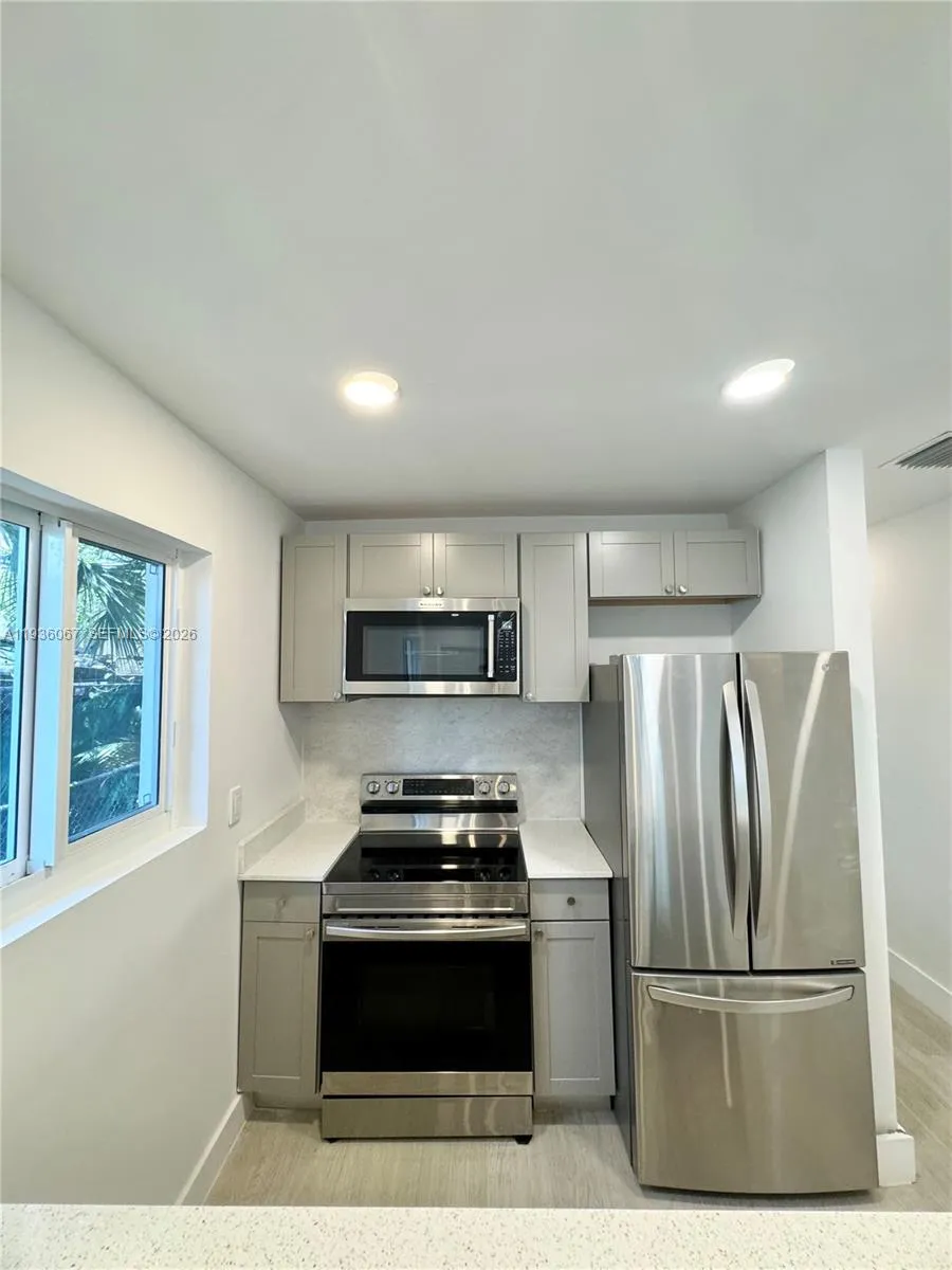 111 Nw 7th Ave, Dania Beach, Florida 33004, Dania Beach, Florida 33004, ,Residential Income,For Sale,111 Nw 7th Ave, Dania Beach, Florida 33004,A11936067