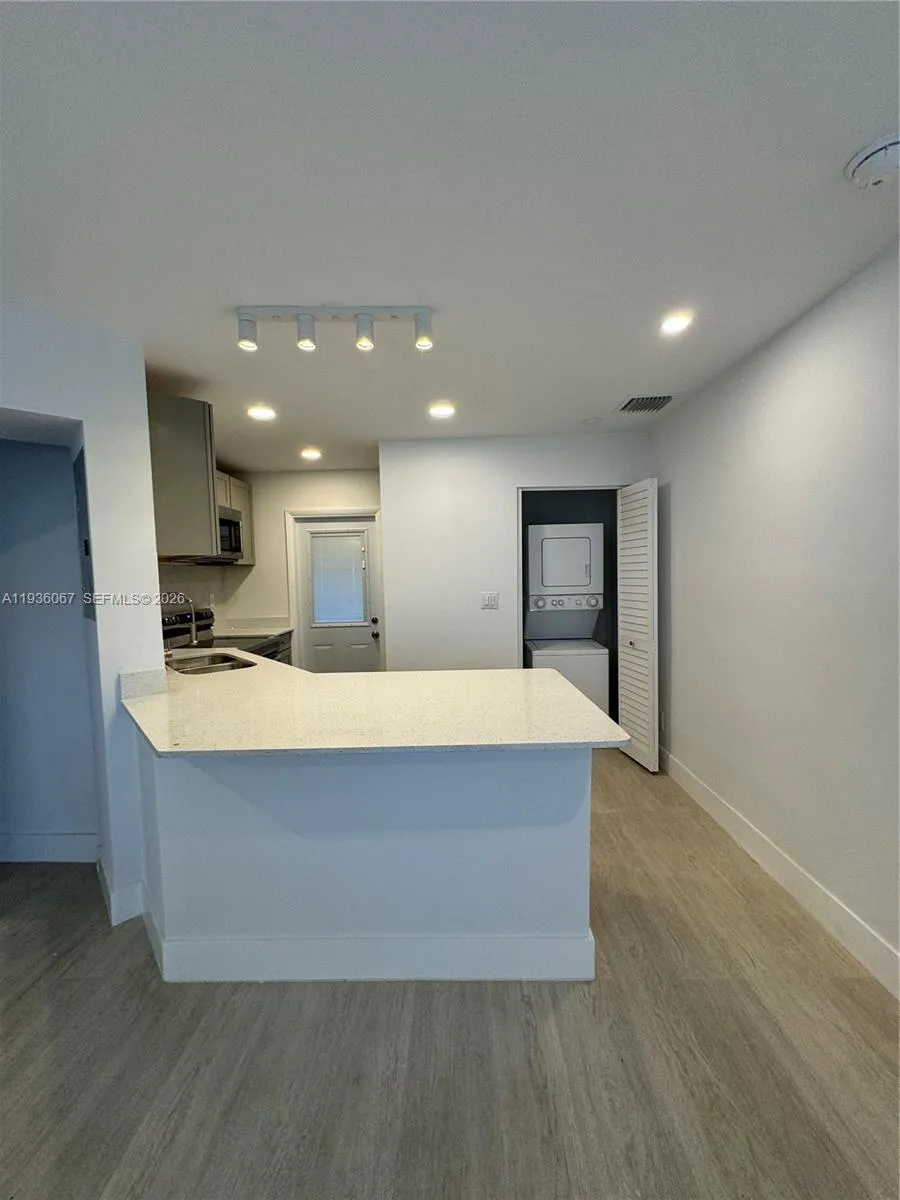 111 Nw 7th Ave, Dania Beach, Florida 33004, Dania Beach, Florida 33004, ,Residential Income,For Sale,111 Nw 7th Ave, Dania Beach, Florida 33004,A11936067