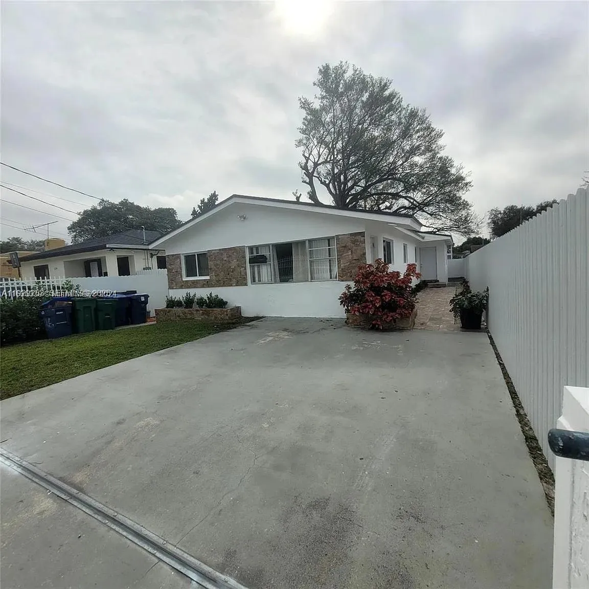 2126 Nw 47th Ter, Miami, Florida 33142, Miami, Florida 33142, ,Residential Income,For Sale,2126 Nw 47th Ter, Miami, Florida 33142,A11929253