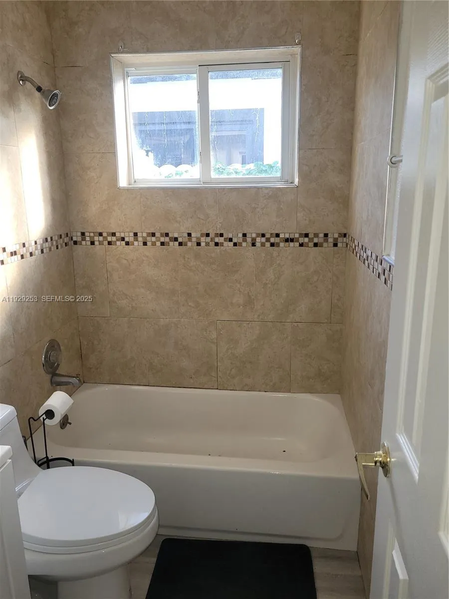 2126 Nw 47th Ter, Miami, Florida 33142, Miami, Florida 33142, ,Residential Income,For Sale,2126 Nw 47th Ter, Miami, Florida 33142,A11929253