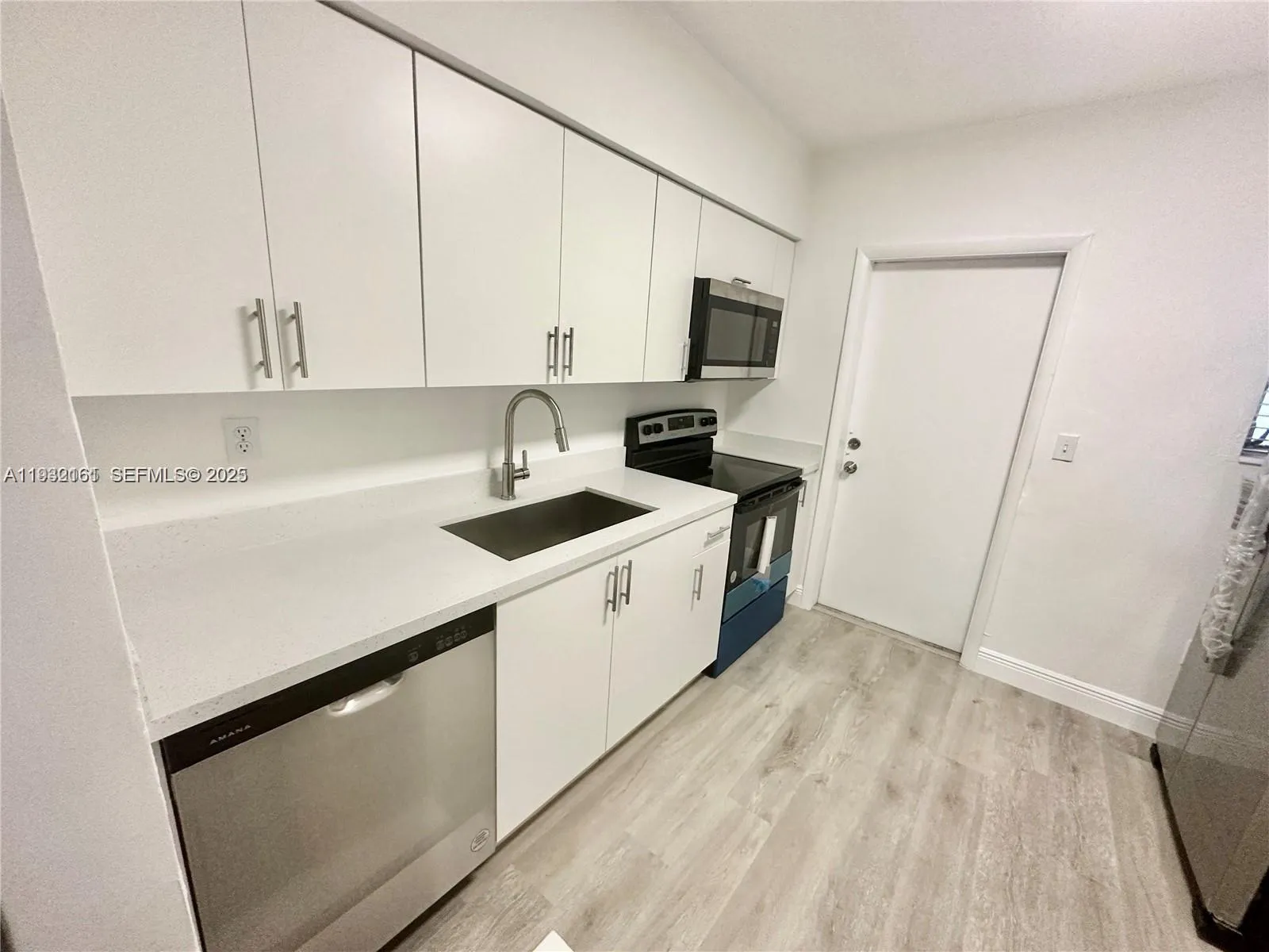 1533 Nw 53rd St, Miami, Florida 33142, Miami, Florida 33142, ,Residential Income,For Sale,1533 Nw 53rd St, Miami, Florida 33142,A11932161