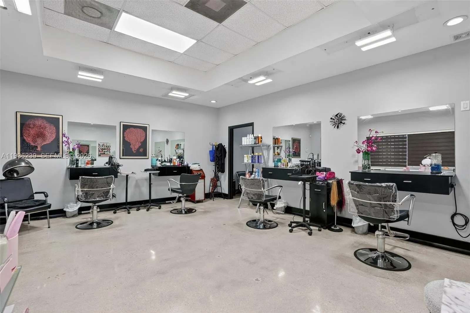 Full-service Beauty Salon For Sale In Doral, Doral, Doral, Florida 33172, ,Business Opportunity,For Sale,Full-service Beauty Salon For Sale In Doral, Doral,A11936239