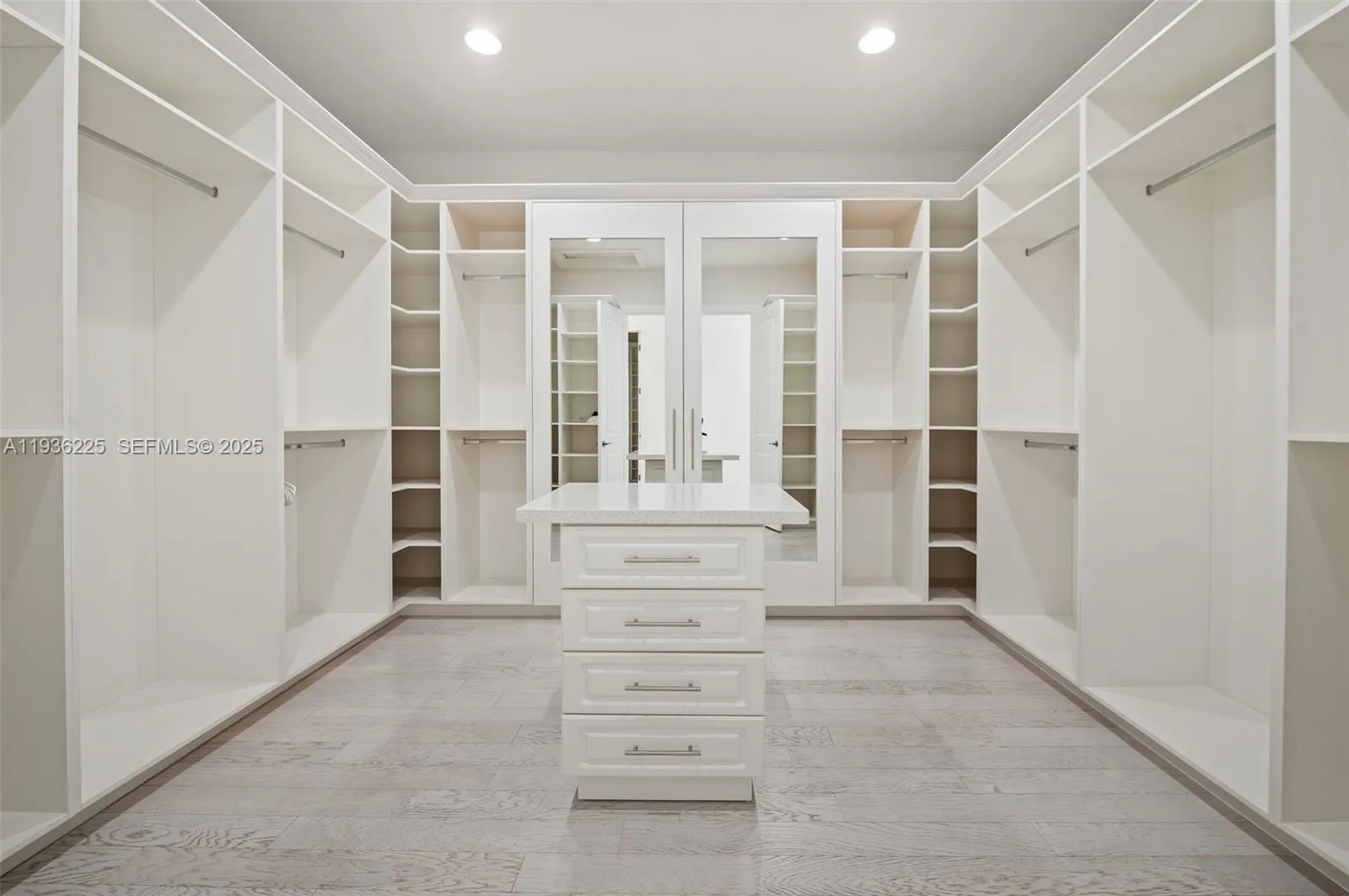 5292 S Sterling Ranch Cir, Davie, Florida 33314, Davie, Florida 33314, 4 Bedrooms Bedrooms, ,4 BathroomsBathrooms,Residential Lease,For Rent,5292 S Sterling Ranch Cir, Davie, Florida 33314,A11936225