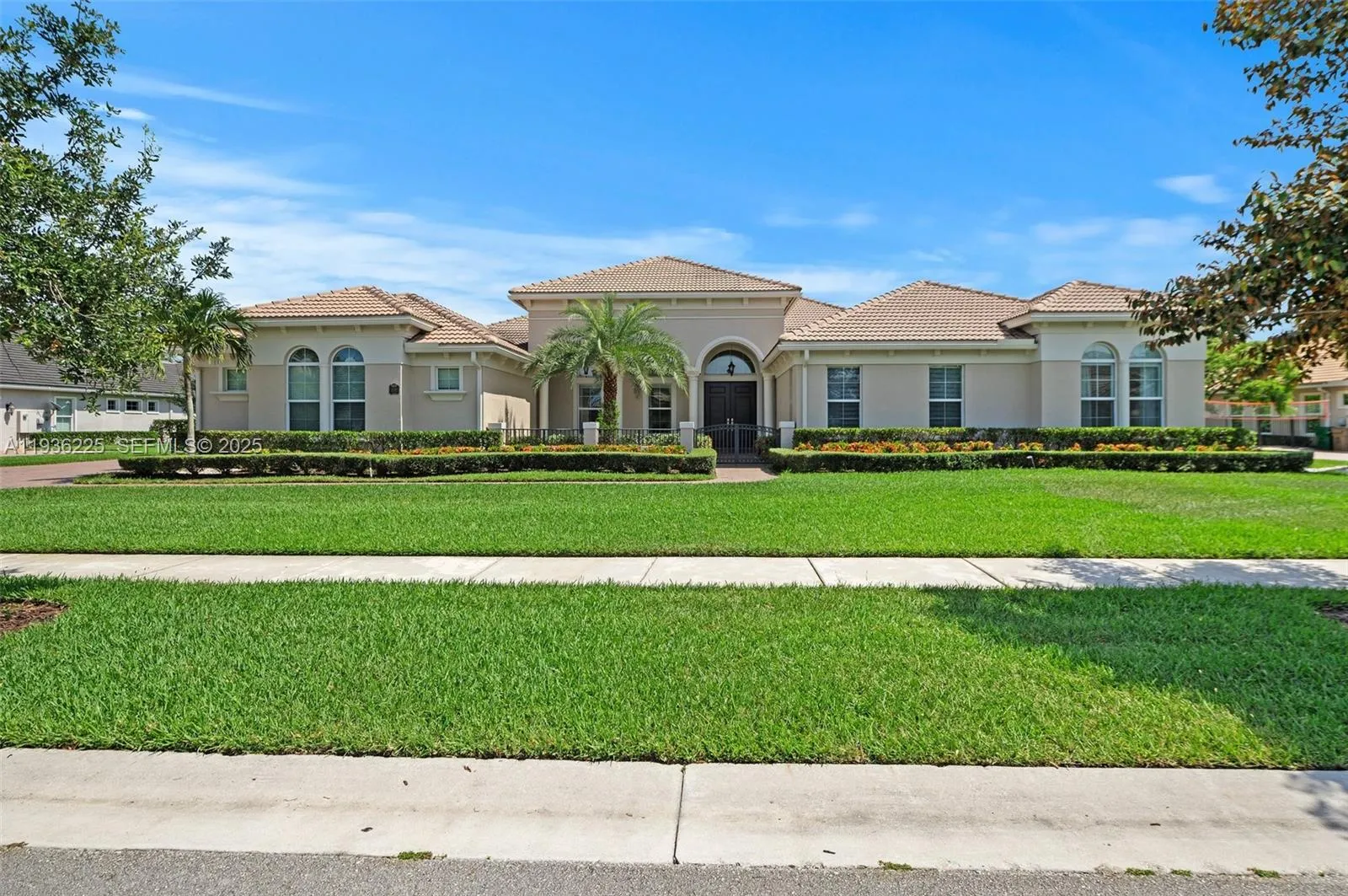5292 S Sterling Ranch Cir, Davie, Florida 33314, Davie, Florida 33314, 4 Bedrooms Bedrooms, ,4 BathroomsBathrooms,Residential Lease,For Rent,5292 S Sterling Ranch Cir, Davie, Florida 33314,A11936225