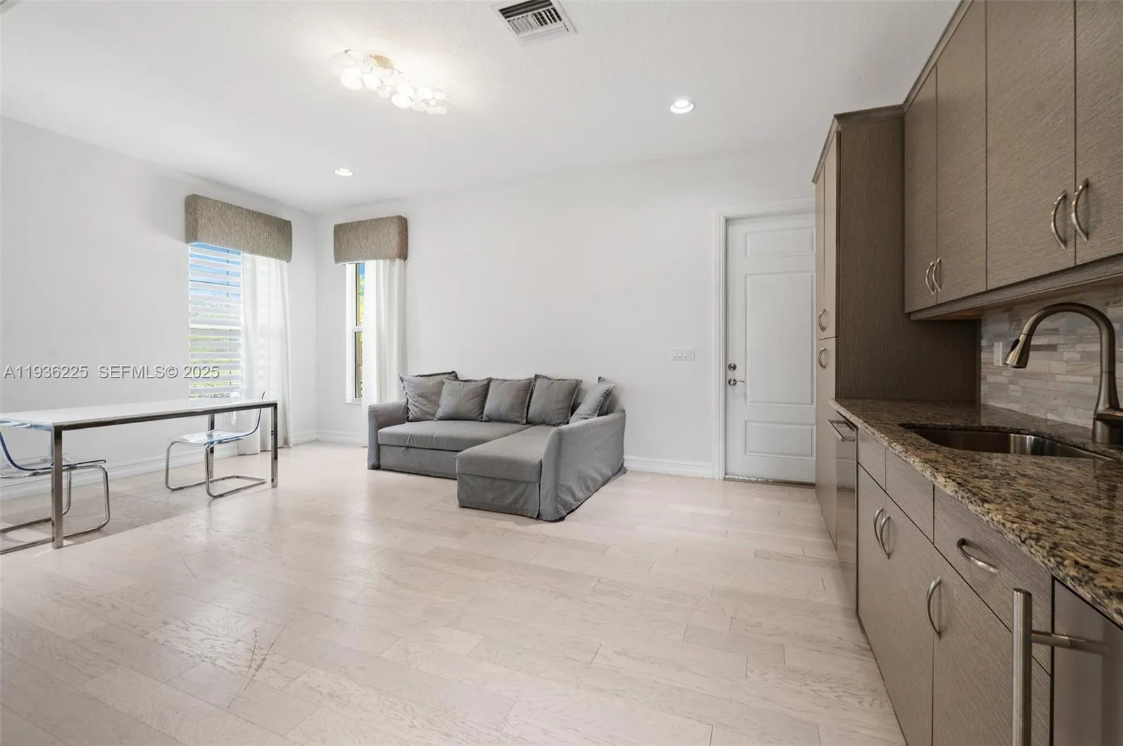 5292 S Sterling Ranch Cir, Davie, Florida 33314, Davie, Florida 33314, 4 Bedrooms Bedrooms, ,4 BathroomsBathrooms,Residential Lease,For Rent,5292 S Sterling Ranch Cir, Davie, Florida 33314,A11936225