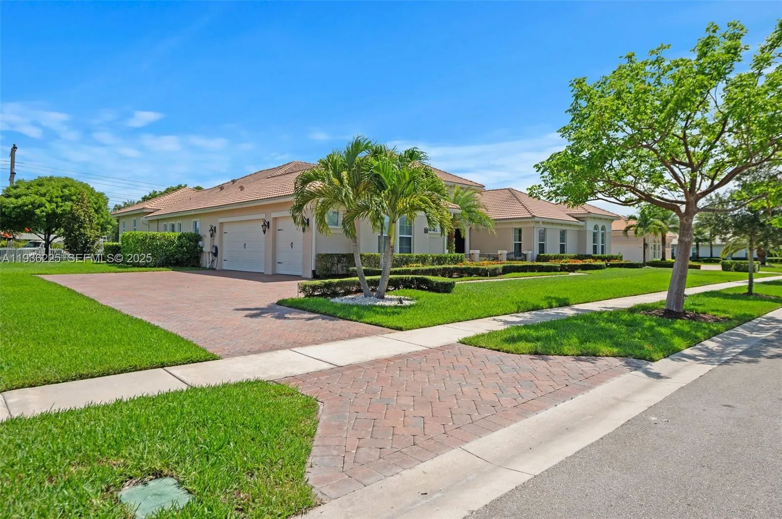 5292 S Sterling Ranch Cir, Davie, Florida 33314, Davie, Florida 33314, 4 Bedrooms Bedrooms, ,4 BathroomsBathrooms,Residential Lease,For Rent,5292 S Sterling Ranch Cir, Davie, Florida 33314,A11936225