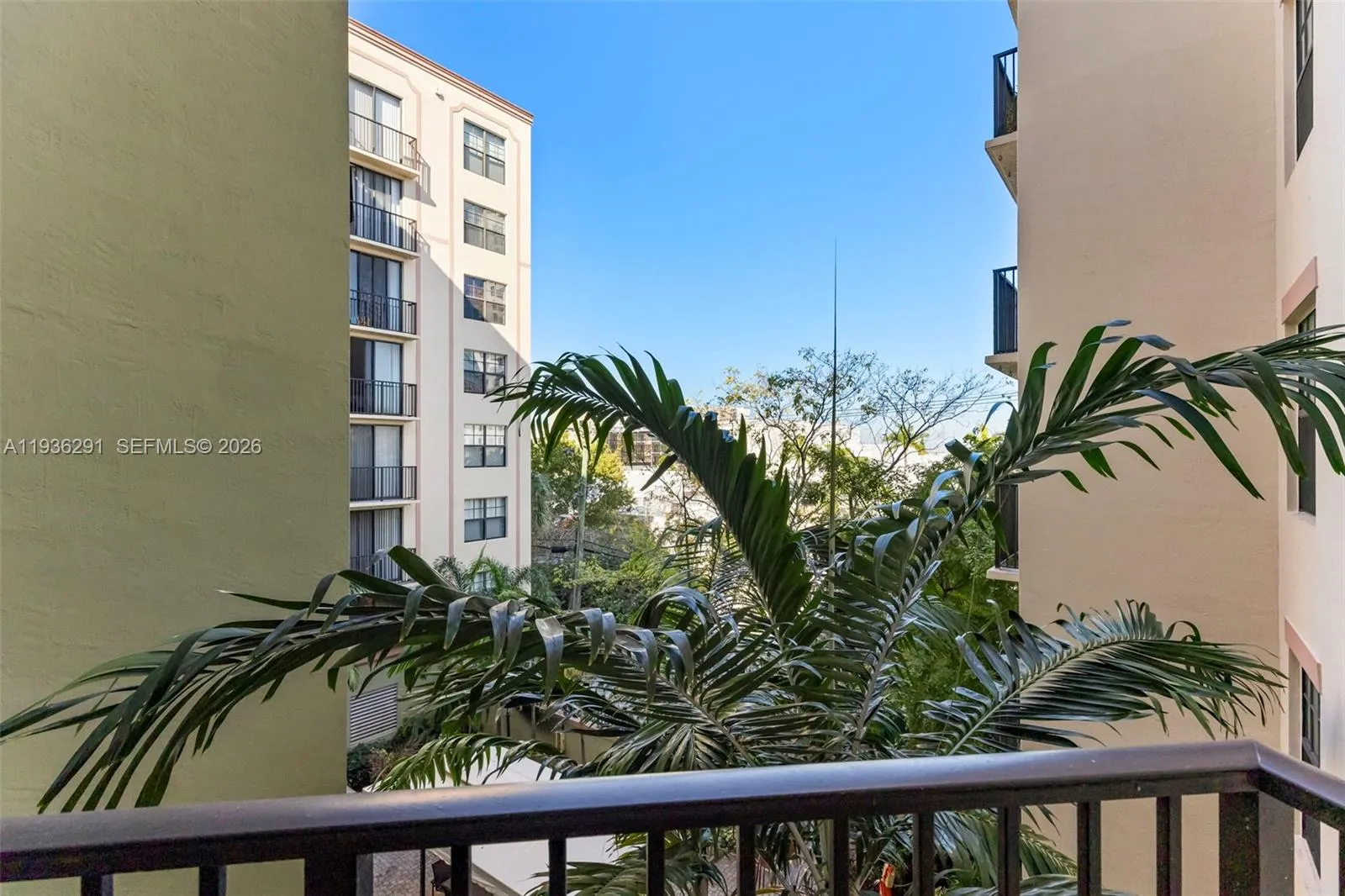 1919 Van Buren St 418a, Hollywood, Florida 33020, Hollywood, Florida 33020, 2 Bedrooms Bedrooms, ,2 BathroomsBathrooms,Residential Lease,For Rent,1919 Van Buren St 418a, Hollywood, Florida 33020,A11936291