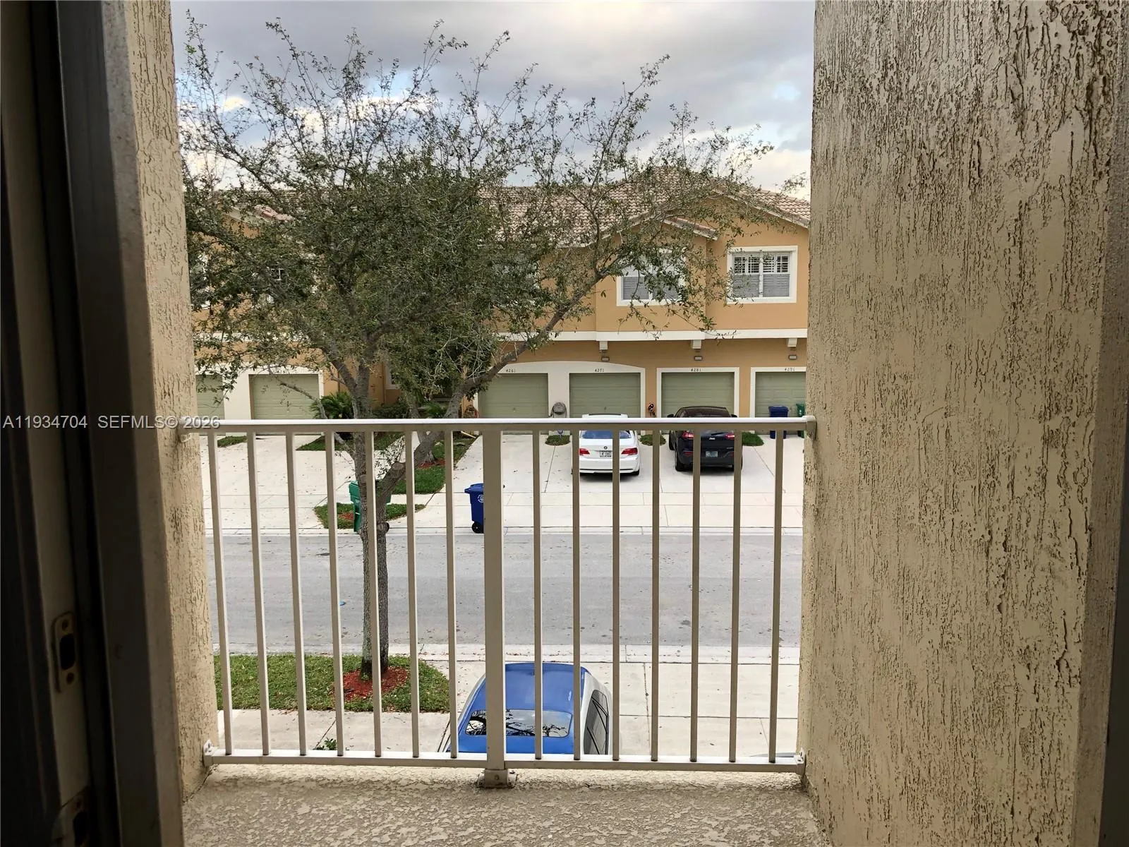 4272 Sw 131st Ln 13203, Miramar, Florida 33027, Miramar, Florida 33027, 2 Bedrooms Bedrooms, ,2 BathroomsBathrooms,Residential Lease,For Rent,4272 Sw 131st Ln 13203, Miramar, Florida 33027,A11934704