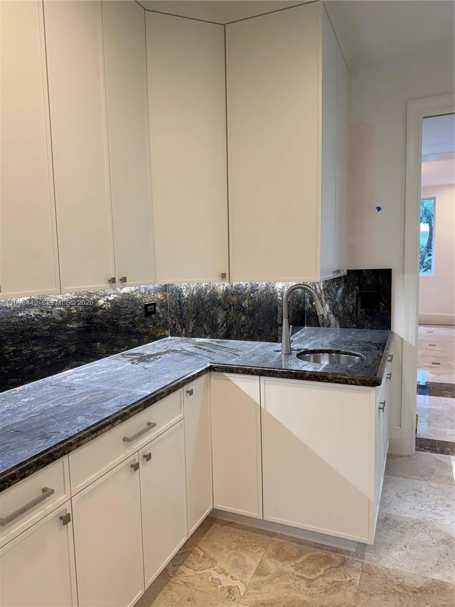 673 Destacada Ave, Coral Gables, Florida 33156, Coral Gables, Florida 33156, 7 Bedrooms Bedrooms, ,7 BathroomsBathrooms,Residential,For Sale,673 Destacada Ave, Coral Gables, Florida 33156,A11936449