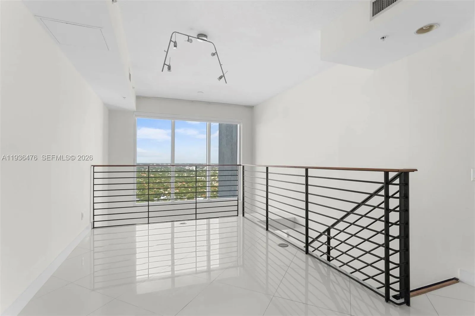 60 Sw 13th St 3213, Miami, Florida 33130, Miami, Florida 33130, 1 Bedroom Bedrooms, ,1 BathroomBathrooms,Residential,For Sale,60 Sw 13th St 3213, Miami, Florida 33130,A11936476