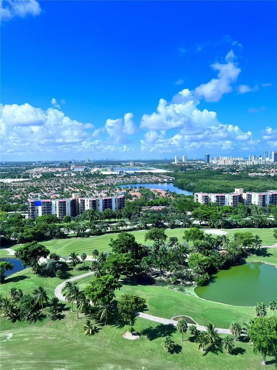 20379 W W Country Club Dr 2539, Aventura, Florida, Aventura, Florida 33180, 2 Bedrooms Bedrooms, ,2 BathroomsBathrooms,Residential,For Sale,20379 W W Country Club Dr 2539, Aventura, Florida ,A11936384