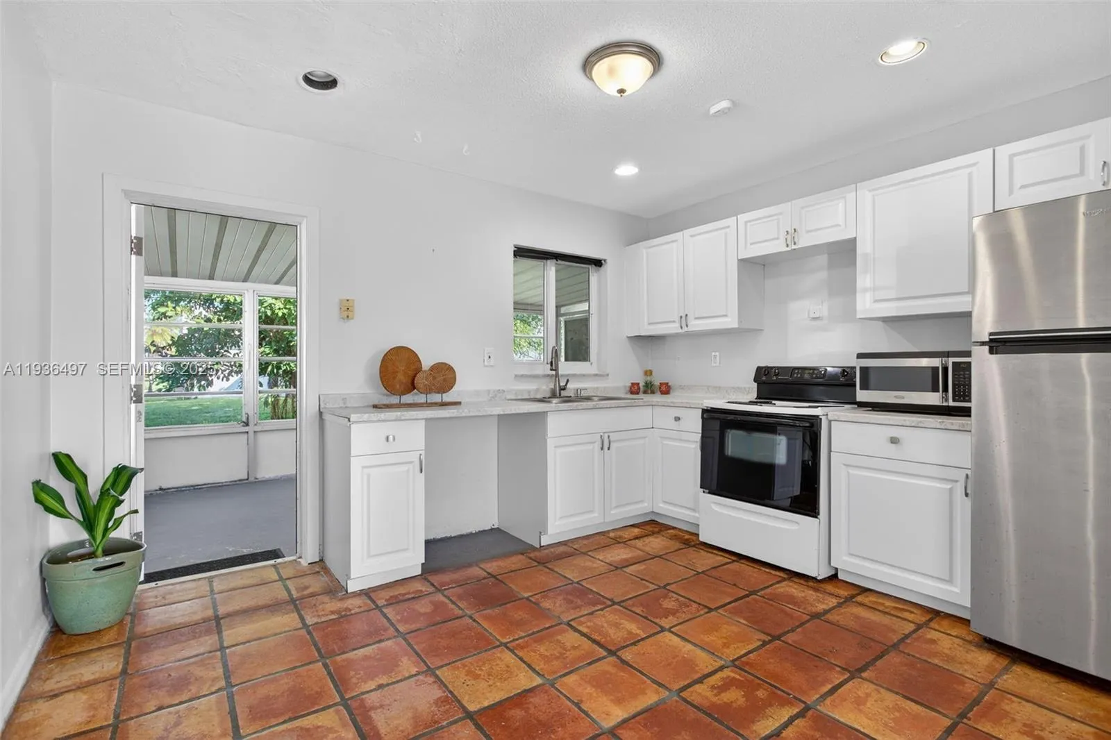 6711 Nw 72nd St, Tamarac, Florida 33321, Tamarac, Florida 33321, 2 Bedrooms Bedrooms, ,1 BathroomBathrooms,Residential,For Sale,6711 Nw 72nd St, Tamarac, Florida 33321,A11936497