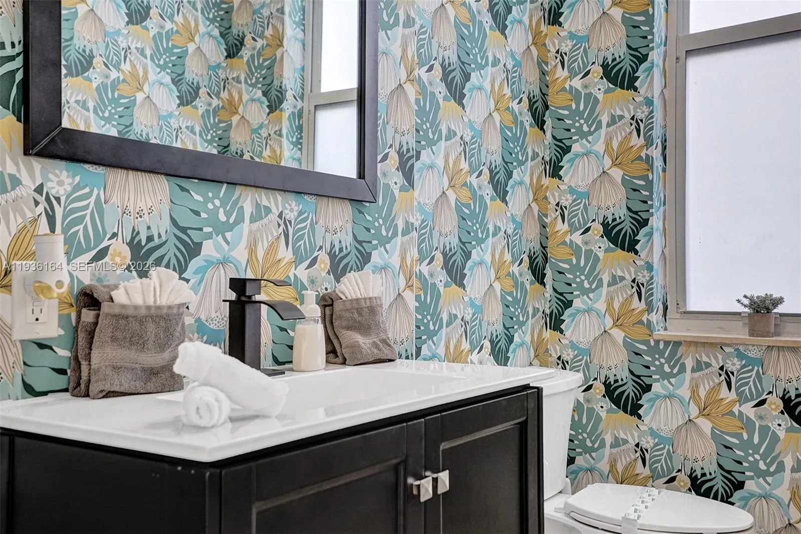 1430 Nw 114th Ave ., Plantation, Florida 33323, Plantation, Florida 33323, 9 Bedrooms Bedrooms, ,6 BathroomsBathrooms,Residential Lease,For Rent,1430 Nw 114th Ave ., Plantation, Florida 33323,A11936164