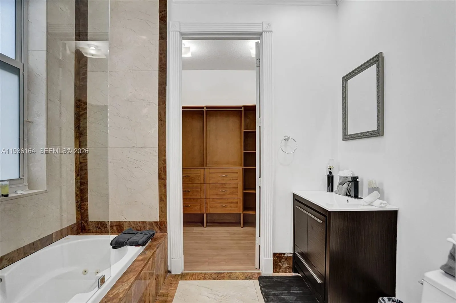 1430 Nw 114th Ave ., Plantation, Florida 33323, Plantation, Florida 33323, 9 Bedrooms Bedrooms, ,6 BathroomsBathrooms,Residential Lease,For Rent,1430 Nw 114th Ave ., Plantation, Florida 33323,A11936164