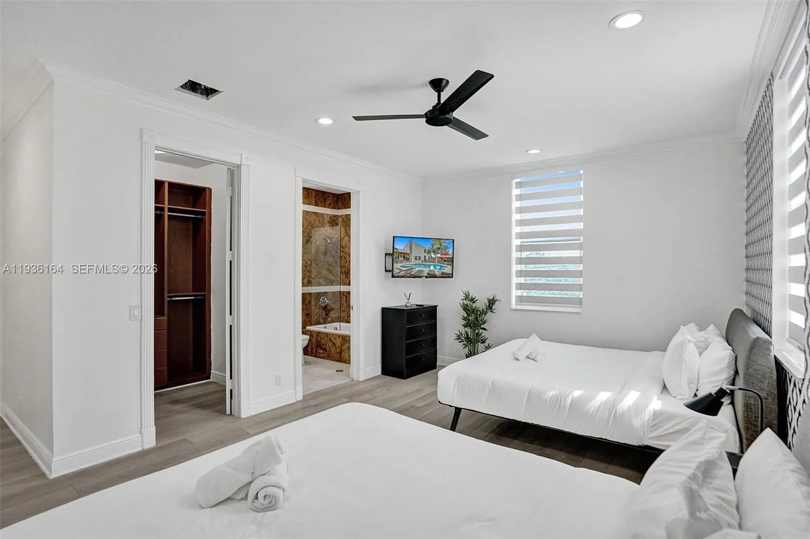 1430 Nw 114th Ave ., Plantation, Florida 33323, Plantation, Florida 33323, 9 Bedrooms Bedrooms, ,6 BathroomsBathrooms,Residential Lease,For Rent,1430 Nw 114th Ave ., Plantation, Florida 33323,A11936164