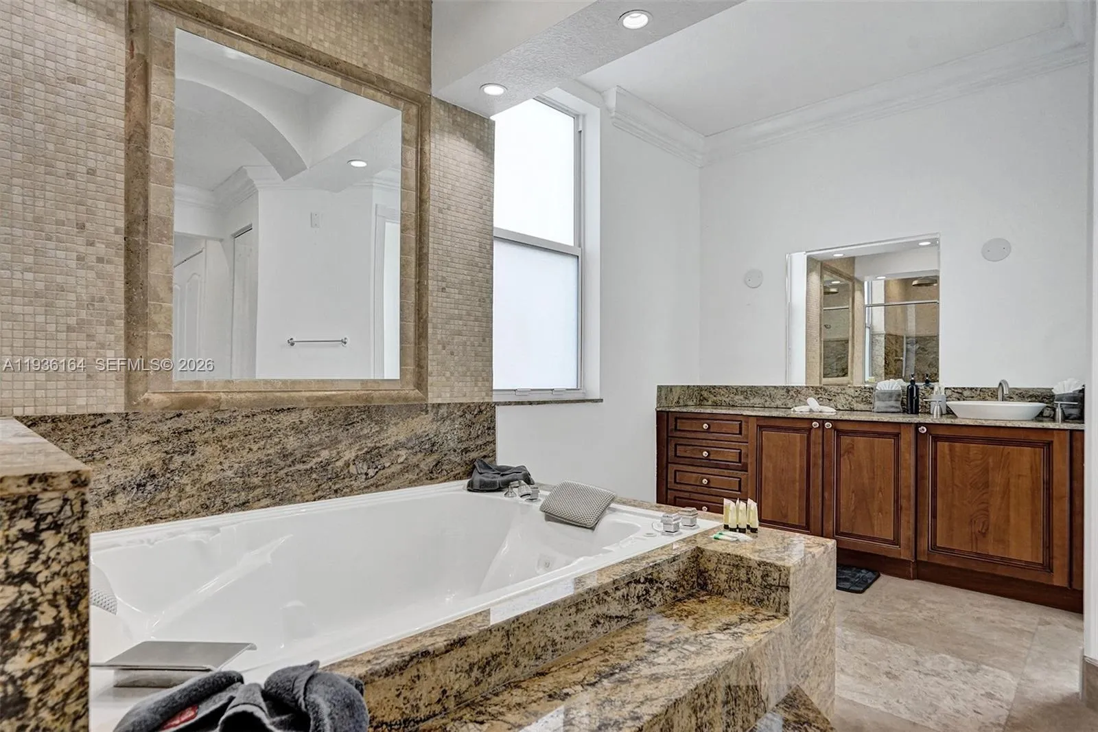 1430 Nw 114th Ave ., Plantation, Florida 33323, Plantation, Florida 33323, 9 Bedrooms Bedrooms, ,6 BathroomsBathrooms,Residential Lease,For Rent,1430 Nw 114th Ave ., Plantation, Florida 33323,A11936164