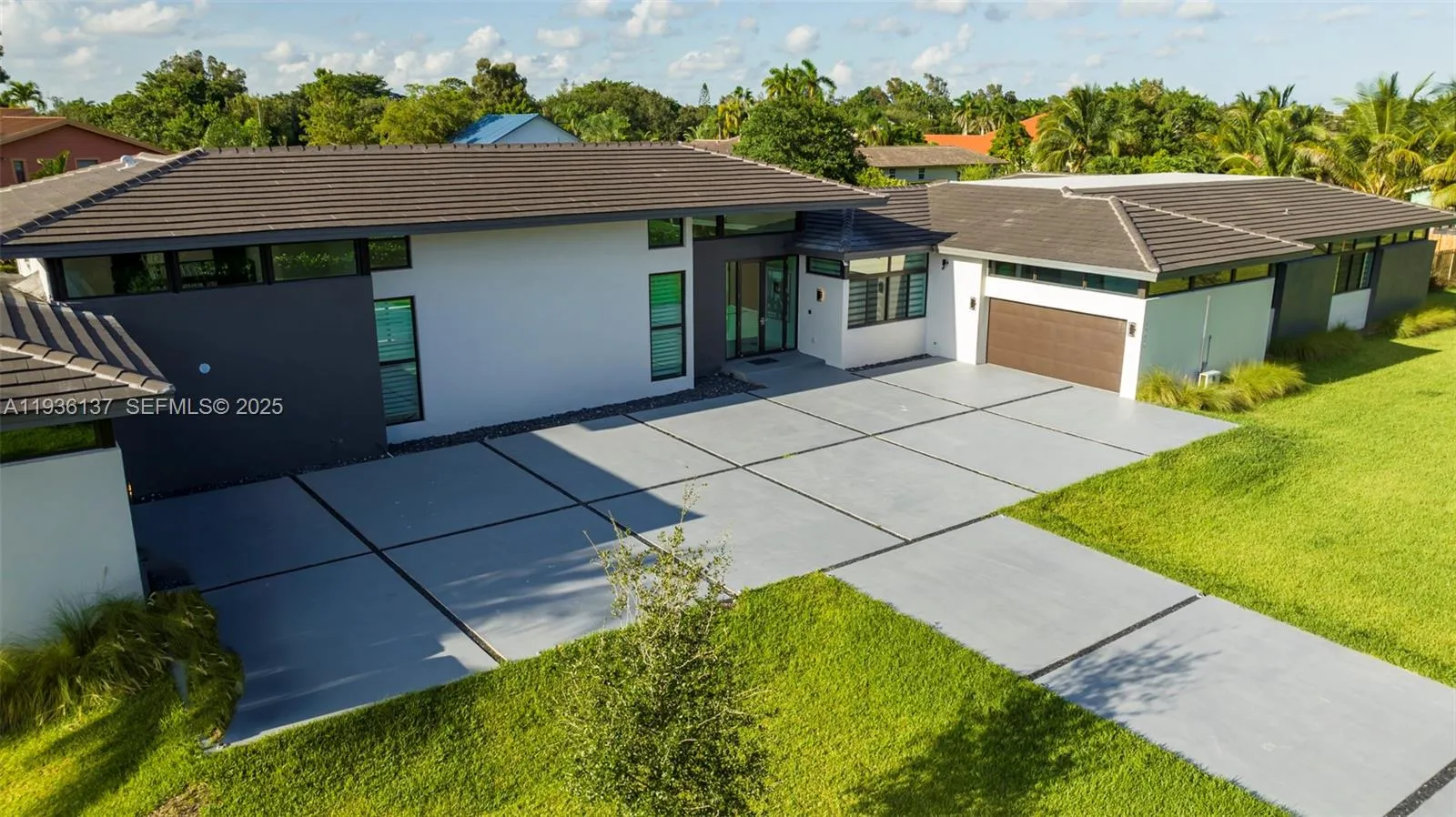 11911 Nw 2 St, Plantation, Florida 33325, Plantation, Florida 33325, 8 Bedrooms Bedrooms, ,7 BathroomsBathrooms,Residential,For Sale,11911 Nw 2 St, Plantation, Florida 33325,A11936137