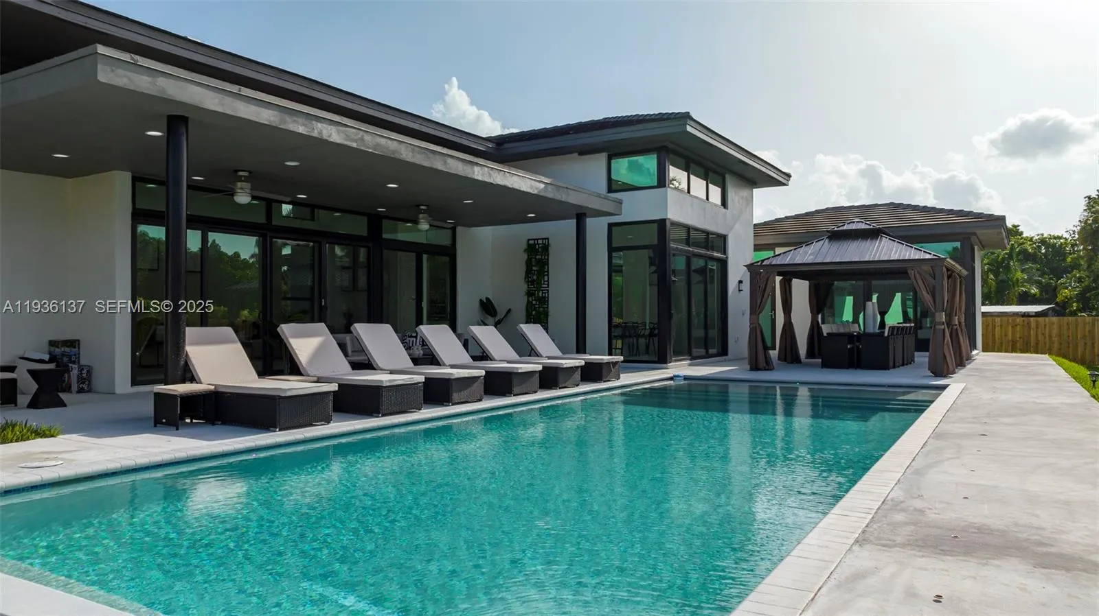 11911 Nw 2 St, Plantation, Florida 33325, Plantation, Florida 33325, 8 Bedrooms Bedrooms, ,7 BathroomsBathrooms,Residential,For Sale,11911 Nw 2 St, Plantation, Florida 33325,A11936137