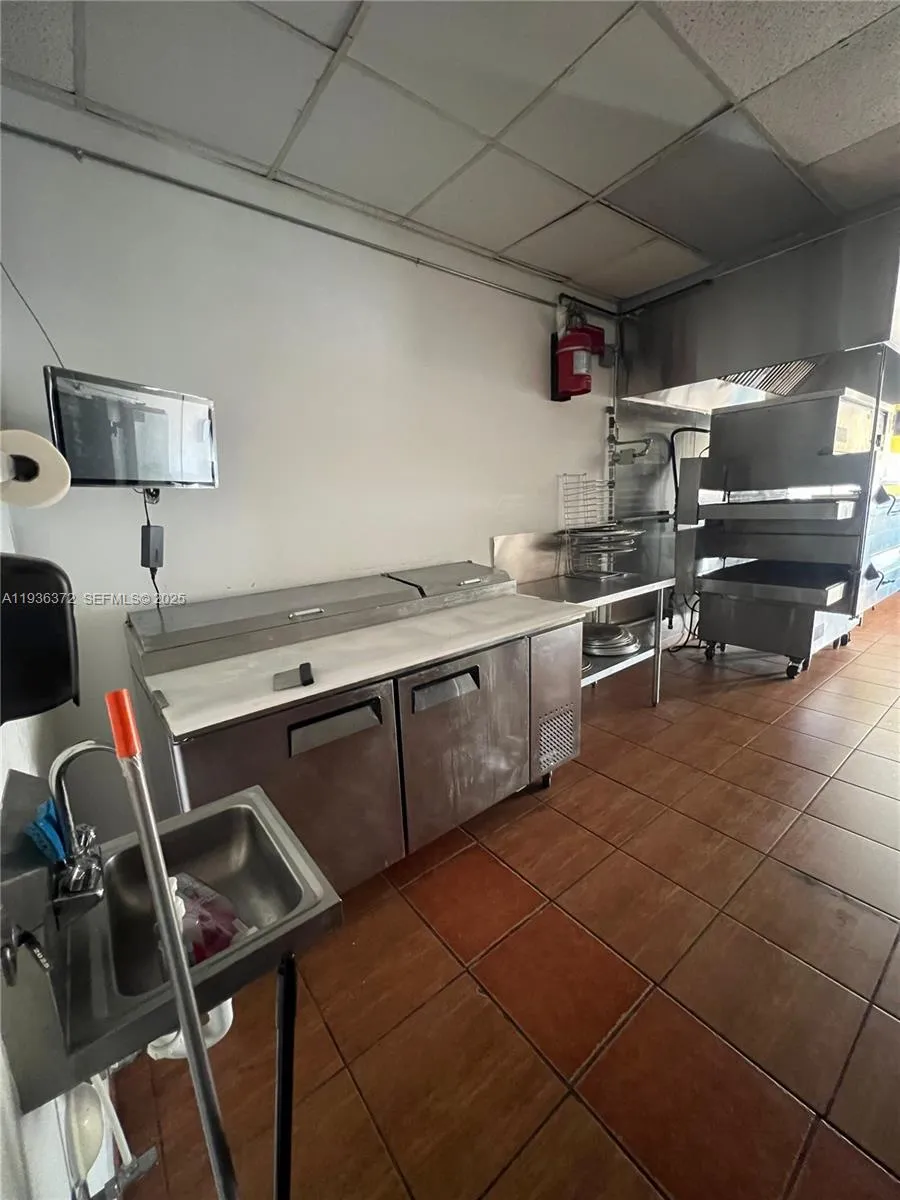 16451 Ne 15th Ave, North Miami Beach, Florida 3316, North Miami Beach, Florida 33162, ,Business Opportunity,For Sale,16451 Ne 15th Ave, North Miami Beach, Florida 3316,A11936372