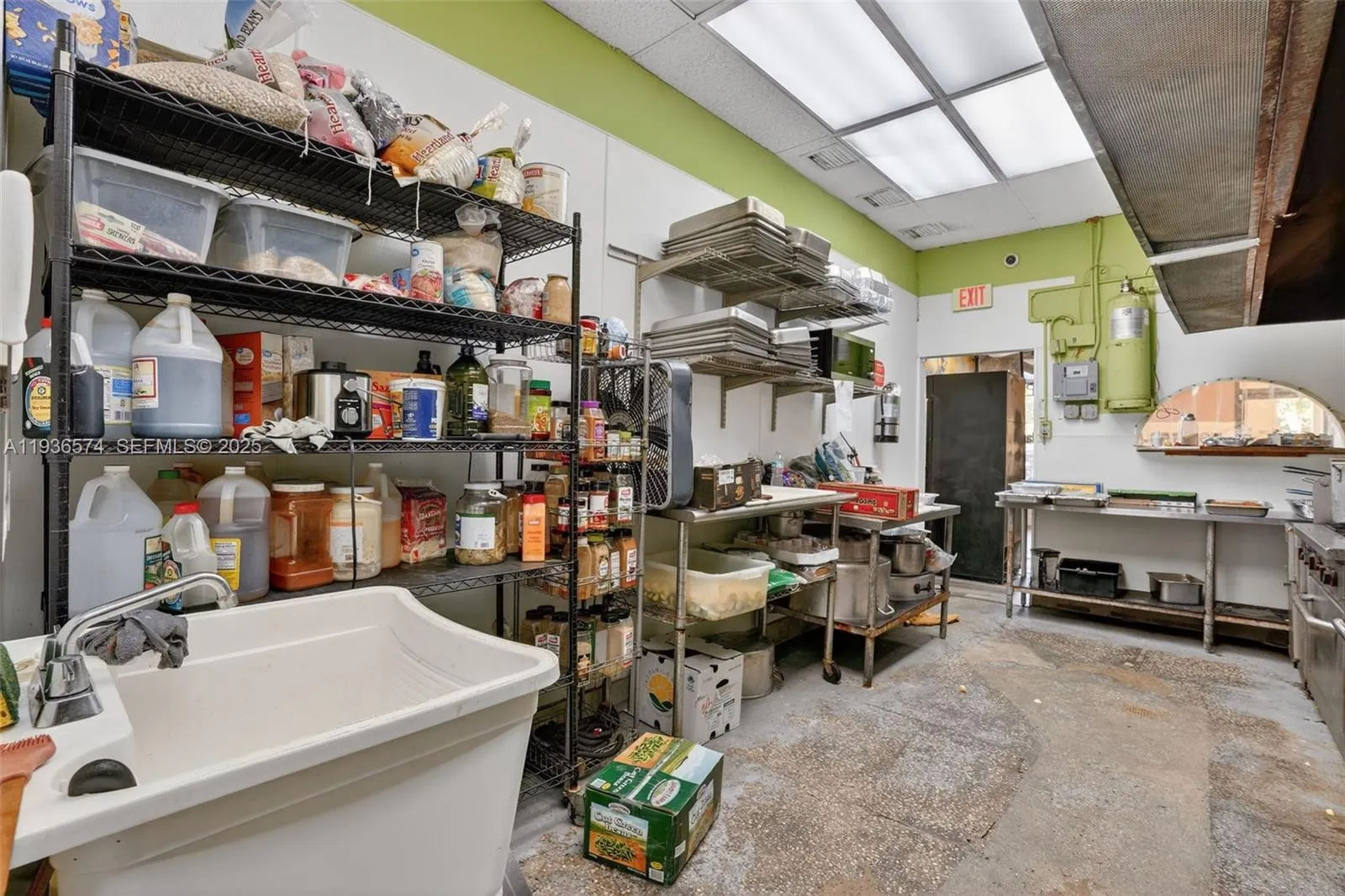 Catering Business For Sal In The Heart Of Fontaine, Miami, Florida 33172, ,Business Opportunity,For Sale,Catering Business For Sal In The Heart Of Fontaine,A11936574