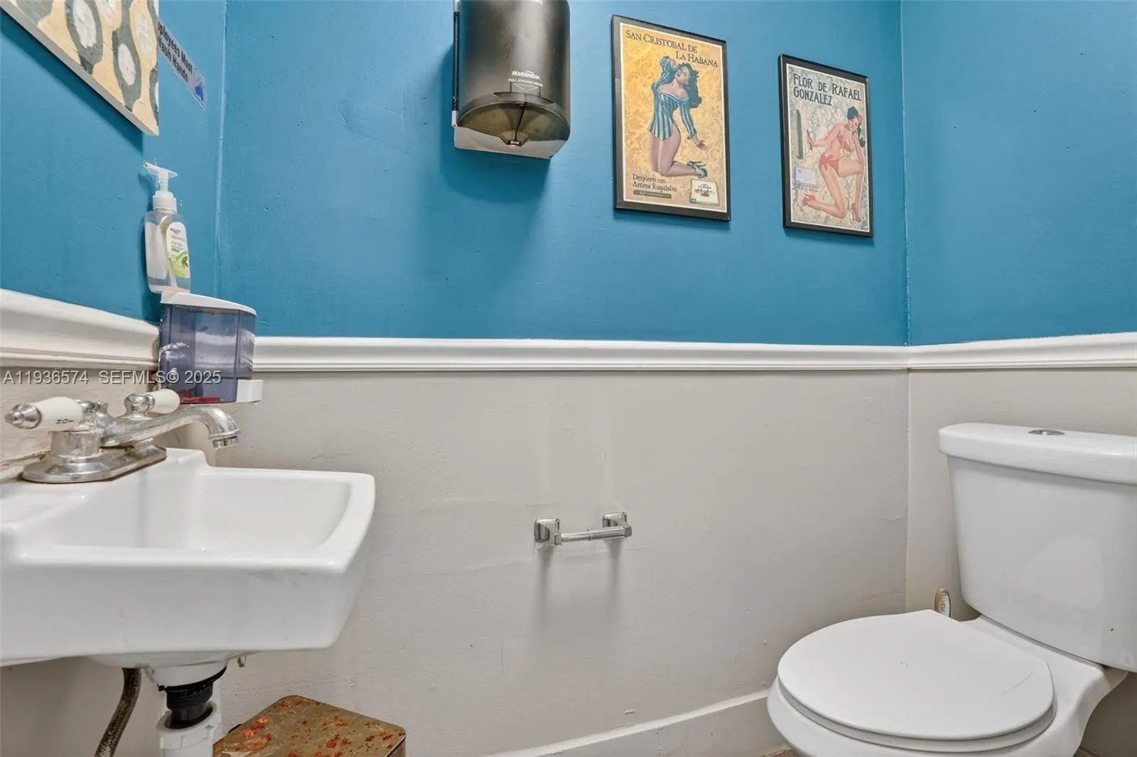 Catering Business For Sal In The Heart Of Fontaine, Miami, Florida 33172, ,Business Opportunity,For Sale,Catering Business For Sal In The Heart Of Fontaine,A11936574