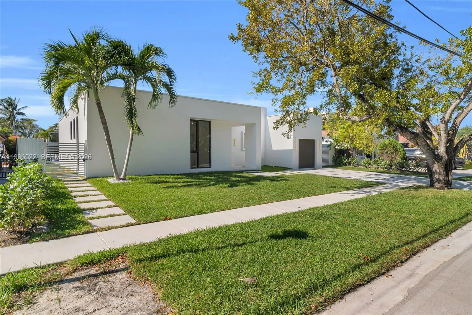 13200 N Bayshore Dr, North Miami, Florida 33181, North Miami, Florida 33181, 4 Bedrooms Bedrooms, ,3 BathroomsBathrooms,Residential,For Sale,13200 N Bayshore Dr, North Miami, Florida 33181,A11936522
