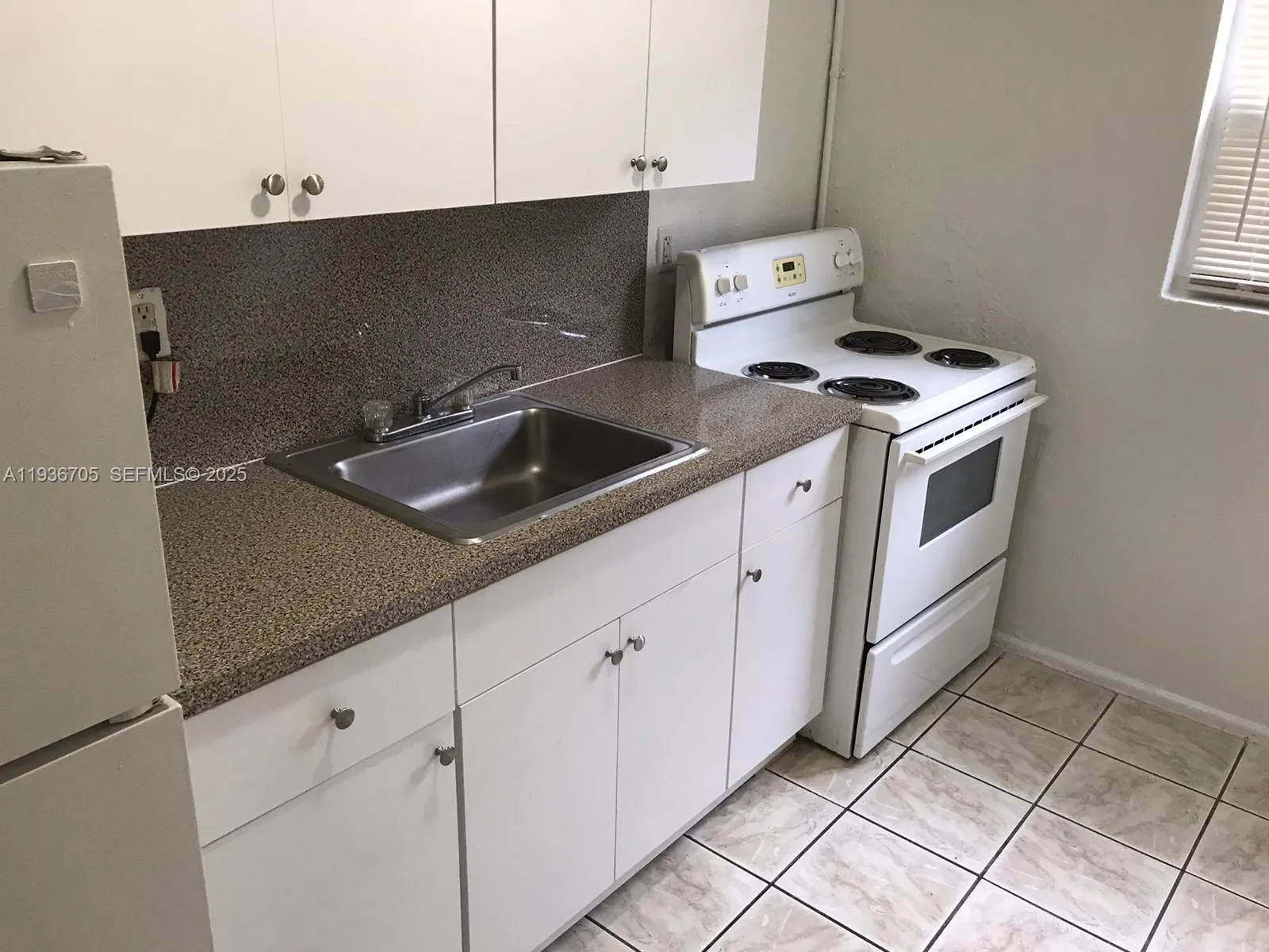 1948 Nw 2nd Ct 5, Miami, Florida 33136, Miami, Florida 33136, 2 Bedrooms Bedrooms, ,1 BathroomBathrooms,Residential Lease,For Rent,1948 Nw 2nd Ct 5, Miami, Florida 33136,A11936705