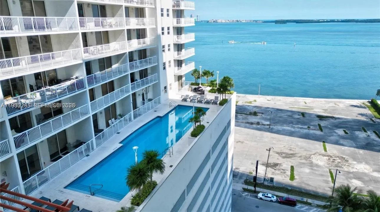 1200 Brickell Bay Dr 2903, Miami, Florida 33131, Miami, Florida 33131, 1 Bedroom Bedrooms, ,1 BathroomBathrooms,Residential,For Sale,1200 Brickell Bay Dr 2903, Miami, Florida 33131,A11932285