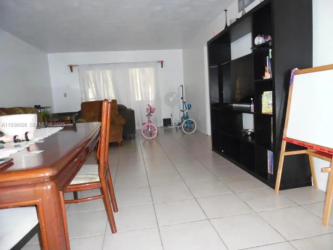 1540 Ne 191st St 145, Miami, Florida 33179, Miami, Florida 33179, 2 Bedrooms Bedrooms, ,2 BathroomsBathrooms,Residential,For Sale,1540 Ne 191st St 145, Miami, Florida 33179,A11936926