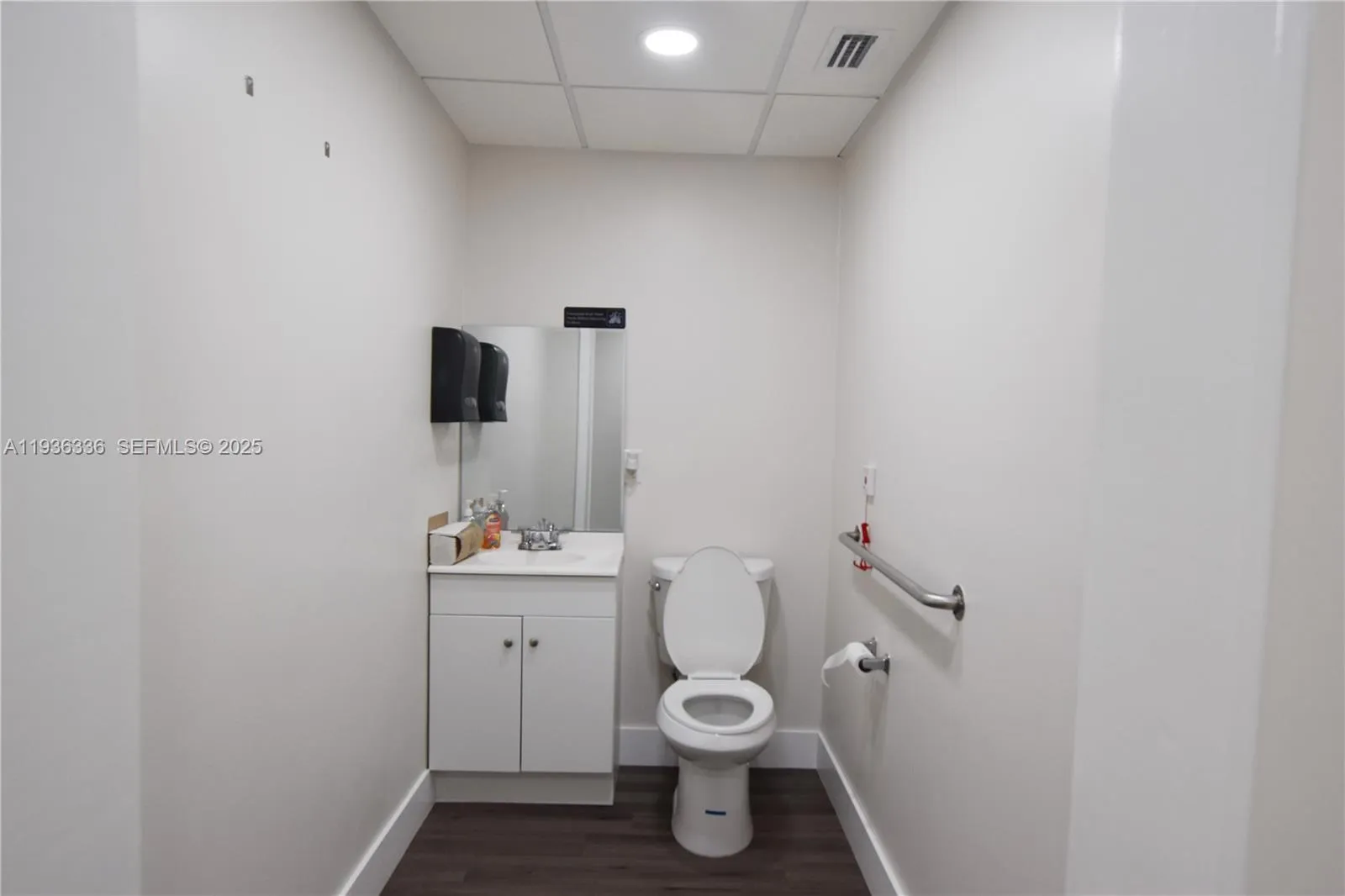 Hollywood, Florida 33021, ,Commercial Lease,For Rent,A11936336