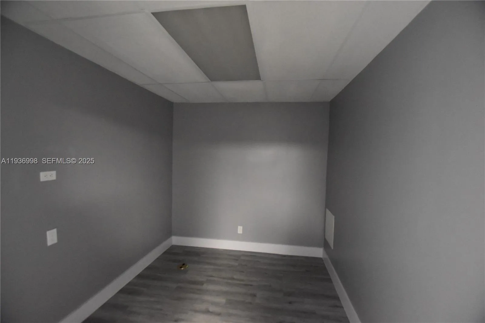 3911 Hollywood Blvd 106, Hollywood, Florida 33021, Hollywood, Florida 33021, ,Commercial Lease,For Rent,3911 Hollywood Blvd 106, Hollywood, Florida 33021,A11936998