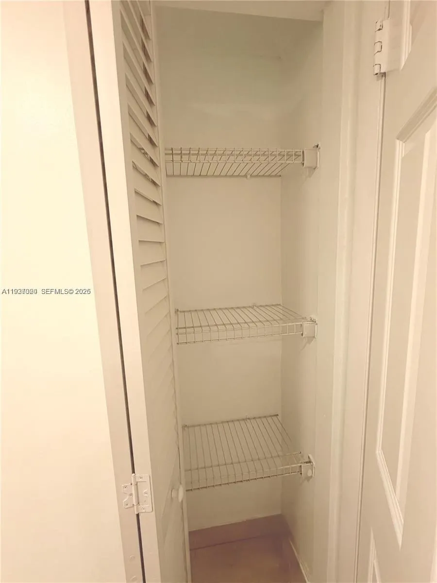 7208 Fairway Dr I20, Miami Lakes, Florida 33014, Miami Lakes, Florida 33014, 2 Bedrooms Bedrooms, ,1 BathroomBathrooms,Residential,For Sale,7208 Fairway Dr I20, Miami Lakes, Florida 33014,A11937020