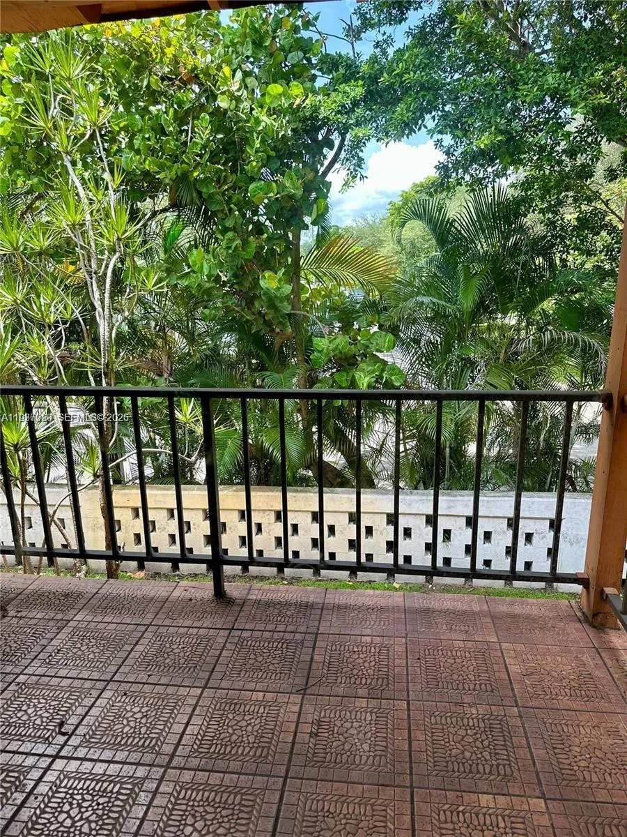 7208 Fairway Dr I20, Miami Lakes, Florida 33014, Miami Lakes, Florida 33014, 2 Bedrooms Bedrooms, ,1 BathroomBathrooms,Residential,For Sale,7208 Fairway Dr I20, Miami Lakes, Florida 33014,A11937020