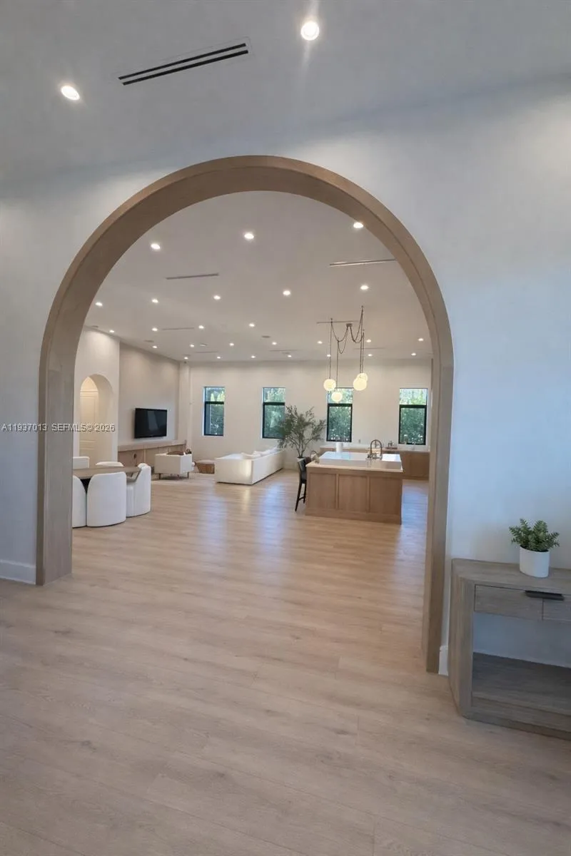 14200 Old Cutler Rd, Palmetto Bay, Florida 33158, Palmetto Bay, Florida 33158, 6 Bedrooms Bedrooms, ,6 BathroomsBathrooms,Residential,For Sale,14200 Old Cutler Rd, Palmetto Bay, Florida 33158,A11937013