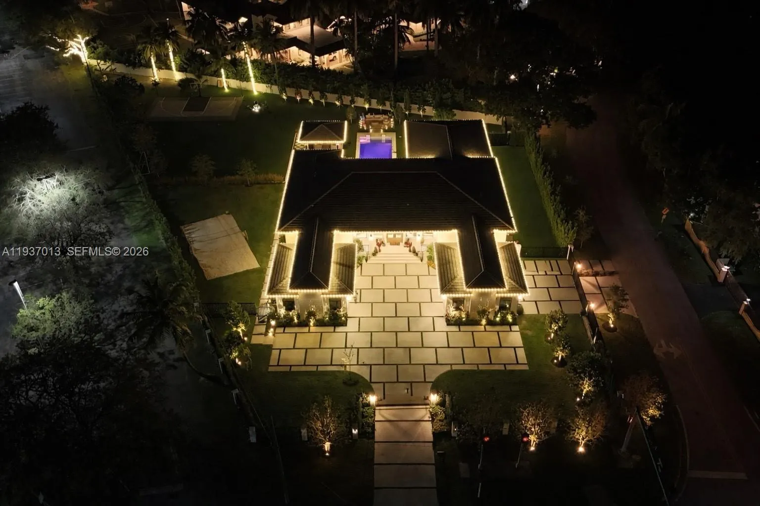 14200 Old Cutler Rd, Palmetto Bay, Florida 33158, Palmetto Bay, Florida 33158, 6 Bedrooms Bedrooms, ,6 BathroomsBathrooms,Residential,For Sale,14200 Old Cutler Rd, Palmetto Bay, Florida 33158,A11937013