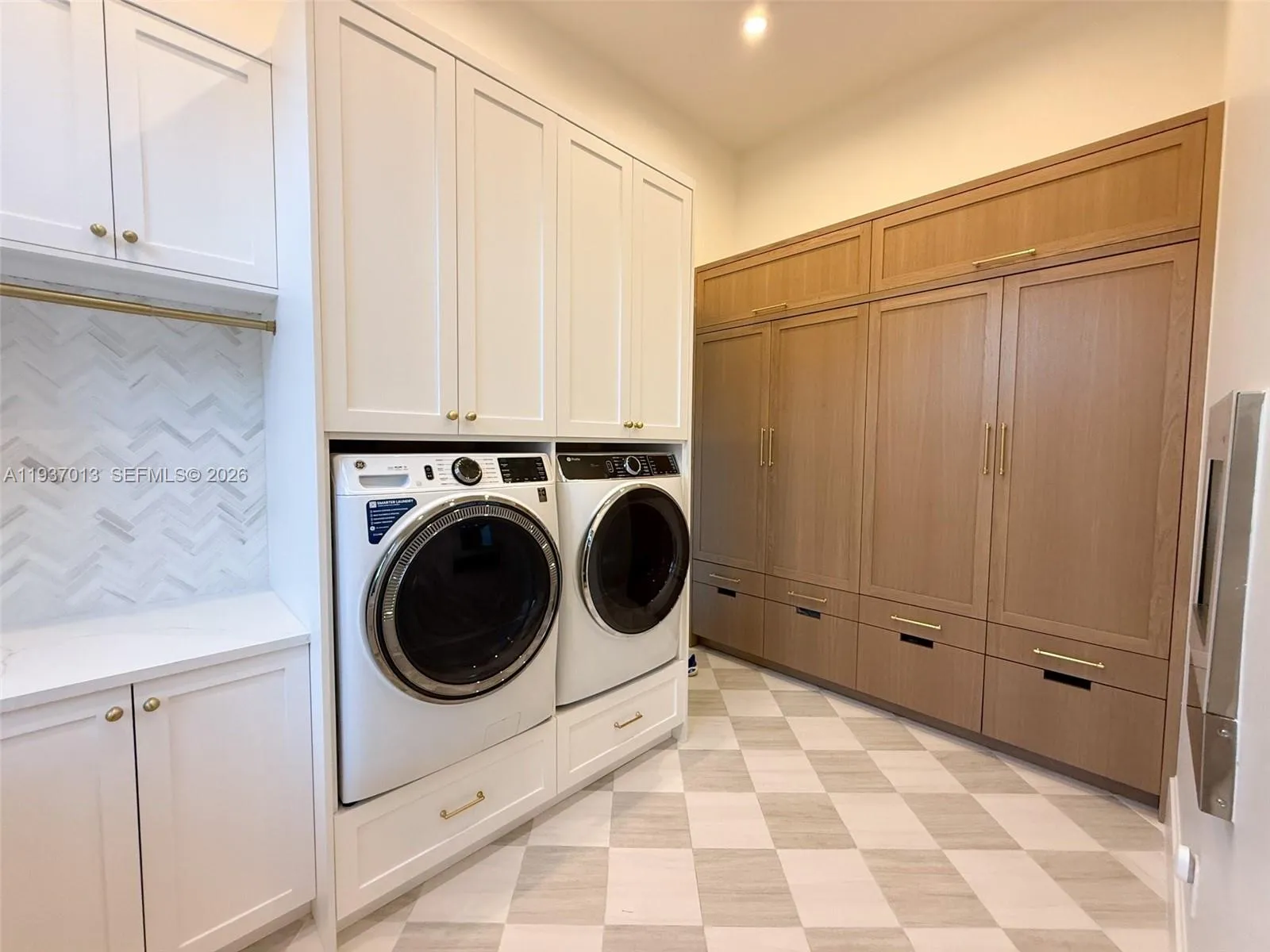 14200 Old Cutler Rd, Palmetto Bay, Florida 33158, Palmetto Bay, Florida 33158, 6 Bedrooms Bedrooms, ,6 BathroomsBathrooms,Residential,For Sale,14200 Old Cutler Rd, Palmetto Bay, Florida 33158,A11937013