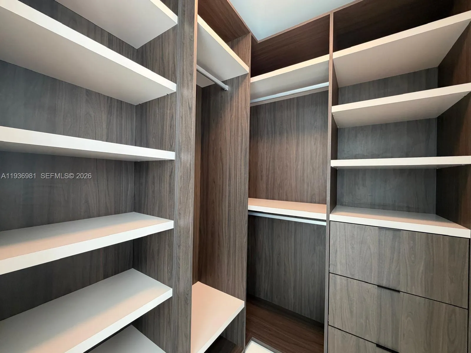 300 Biscayne Blvd Way 3201, Miami, Florida 33130, Miami, Florida 33130, 5 Bedrooms Bedrooms, ,5 BathroomsBathrooms,Residential Lease,For Rent,300 Biscayne Blvd Way 3201, Miami, Florida 33130,A11936981