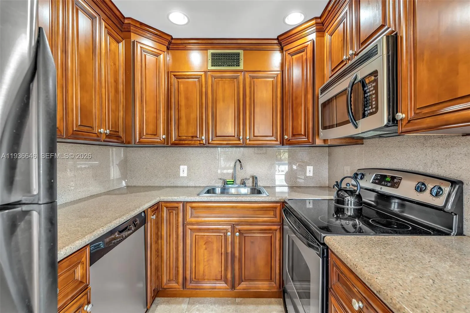 122 Prescott F 122, Deerfield Beach, Florida 33442, Deerfield Beach, Florida 33442, 2 Bedrooms Bedrooms, ,1 BathroomBathrooms,Residential,For Sale,122 Prescott F 122, Deerfield Beach, Florida 33442,A11936646
