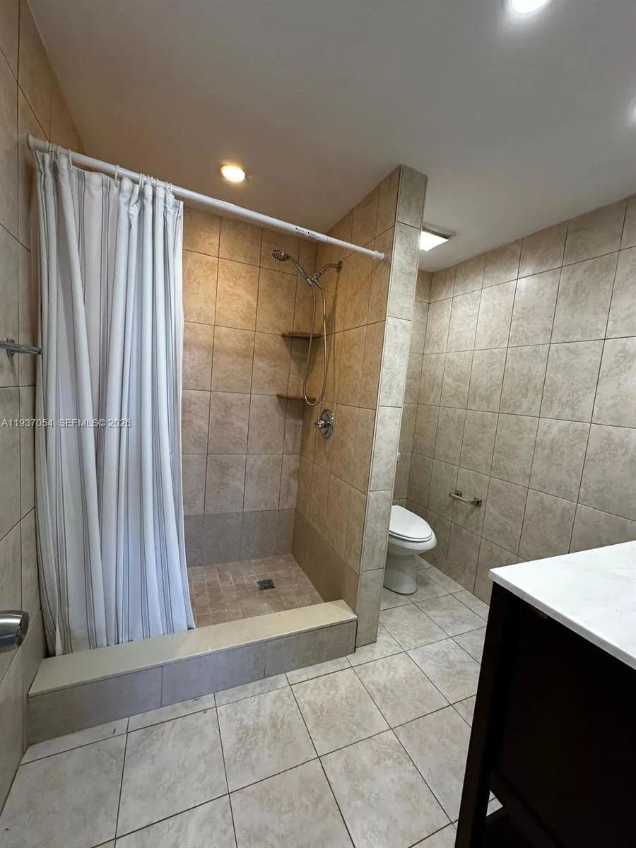 10090 Nw 80 Ct 2543, Hialeah Gardens, Florida 3301, Hialeah Gardens, Florida 33016, 2 Bedrooms Bedrooms, ,2 BathroomsBathrooms,Residential Lease,For Rent,10090 Nw 80 Ct 2543, Hialeah Gardens, Florida 3301,A11937054