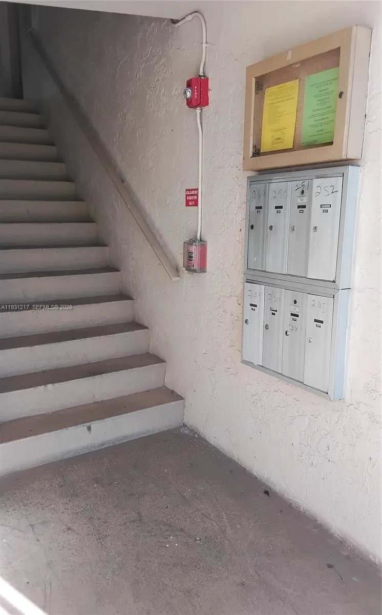 5901 Washington St 251, Hollywood, Florida 33023, Hollywood, Florida 33023, 1 Bedroom Bedrooms, ,1 BathroomBathrooms,Residential,For Sale,5901 Washington St 251, Hollywood, Florida 33023,A11931217