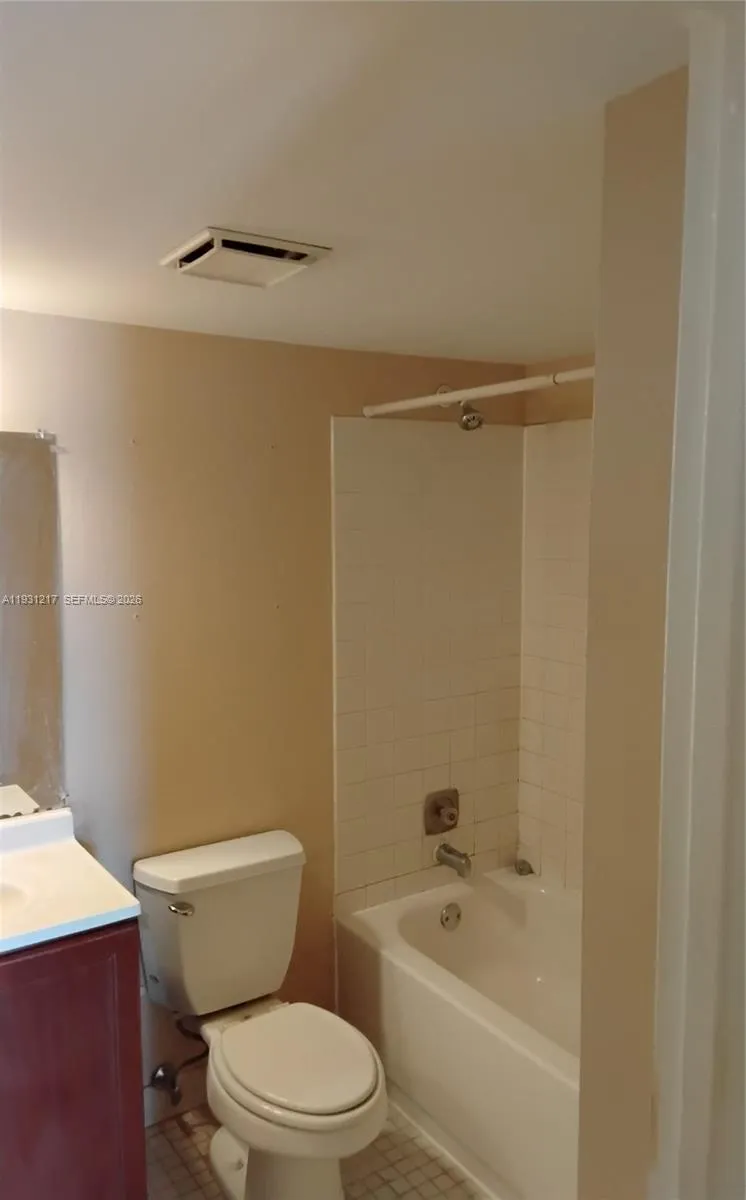 5901 Washington St 251, Hollywood, Florida 33023, Hollywood, Florida 33023, 1 Bedroom Bedrooms, ,1 BathroomBathrooms,Residential,For Sale,5901 Washington St 251, Hollywood, Florida 33023,A11931217