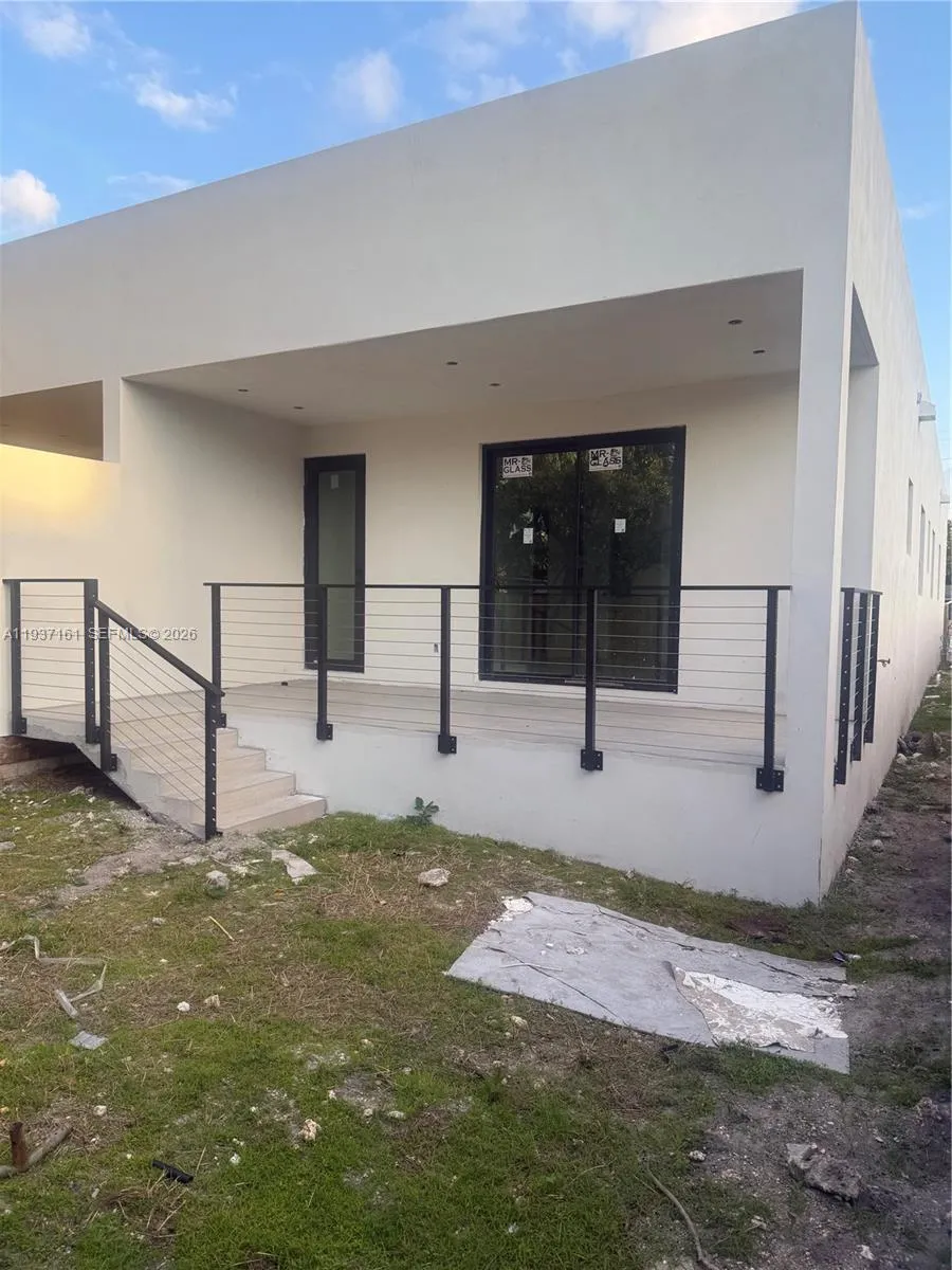 1730 Nw 16th St, Miami, Florida 33125, Miami, Florida 33125, ,Residential Income,For Sale,1730 Nw 16th St, Miami, Florida 33125,A11937161