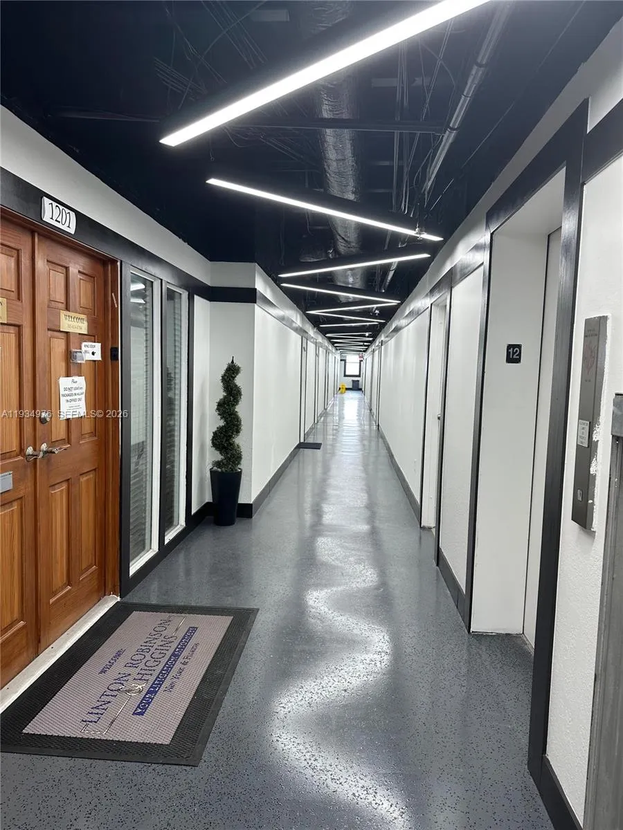699 Ne 167th St 9th Floor, North Miami Beach, Flor, North Miami Beach, Florida 33162, ,Commercial Lease,For Rent,699 Ne 167th St 9th Floor, North Miami Beach, Flor,A11934976