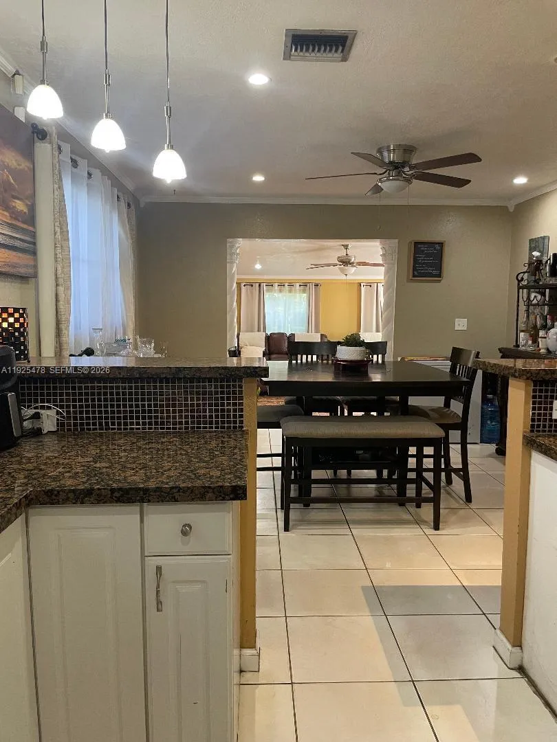 800 N 70th Ave, Hollywood, Florida 33024, Hollywood, Florida 33024, 3 Bedrooms Bedrooms, ,2 BathroomsBathrooms,Residential,For Sale,800 N 70th Ave, Hollywood, Florida 33024,A11925478