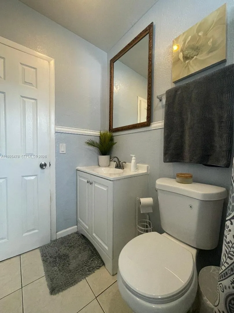 800 N 70th Ave, Hollywood, Florida 33024, Hollywood, Florida 33024, 3 Bedrooms Bedrooms, ,2 BathroomsBathrooms,Residential,For Sale,800 N 70th Ave, Hollywood, Florida 33024,A11925478
