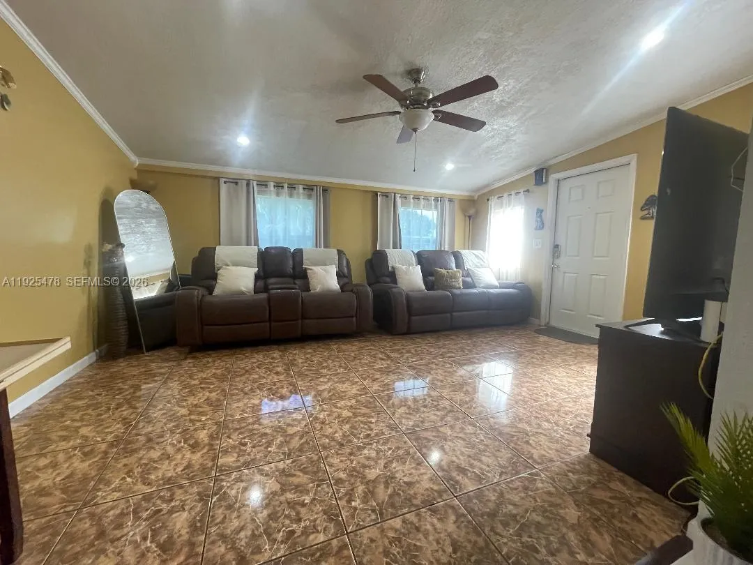 800 N 70th Ave, Hollywood, Florida 33024, Hollywood, Florida 33024, 3 Bedrooms Bedrooms, ,2 BathroomsBathrooms,Residential,For Sale,800 N 70th Ave, Hollywood, Florida 33024,A11925478