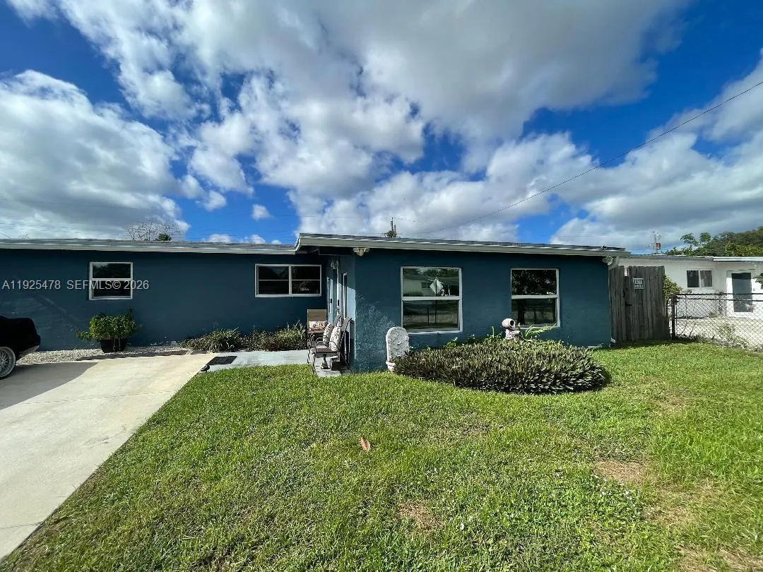 800 N 70th Ave, Hollywood, Florida 33024, Hollywood, Florida 33024, 3 Bedrooms Bedrooms, ,2 BathroomsBathrooms,Residential,For Sale,800 N 70th Ave, Hollywood, Florida 33024,A11925478