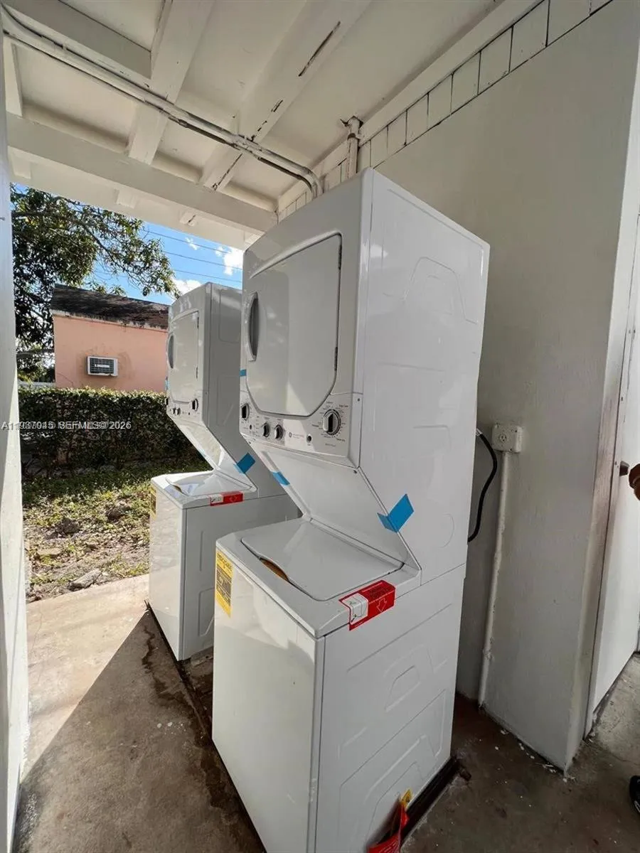 5455 Nw Nw #2, Miami, Florida 33127, Miami, Florida 33127, 1 Bedroom Bedrooms, ,1 BathroomBathrooms,Residential Lease,For Rent,5455 Nw Nw #2, Miami, Florida 33127,A11937045